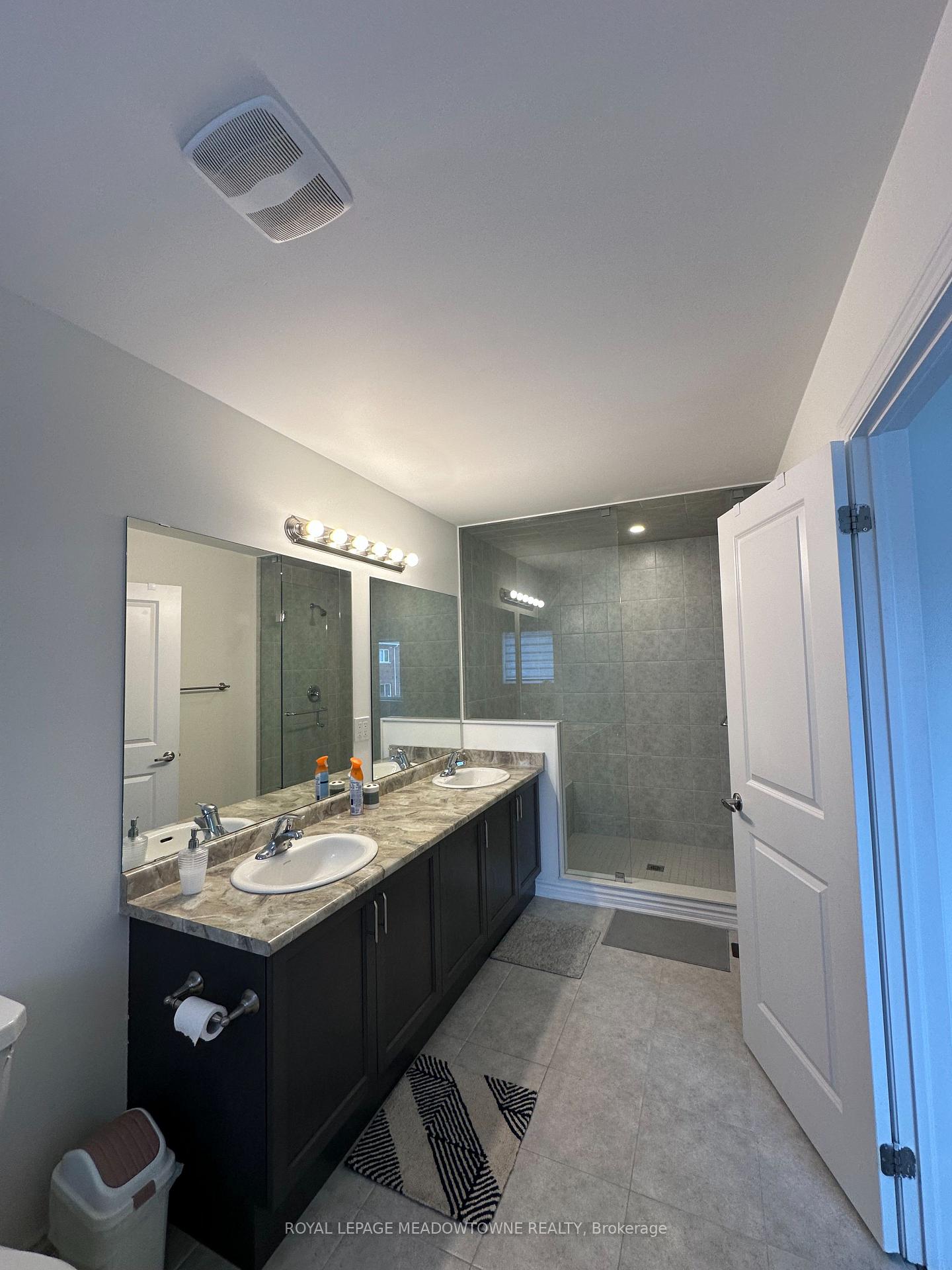 Photo 39 of 130 Sapphire Way, Thorold, Rolling Meadows — HOMEH