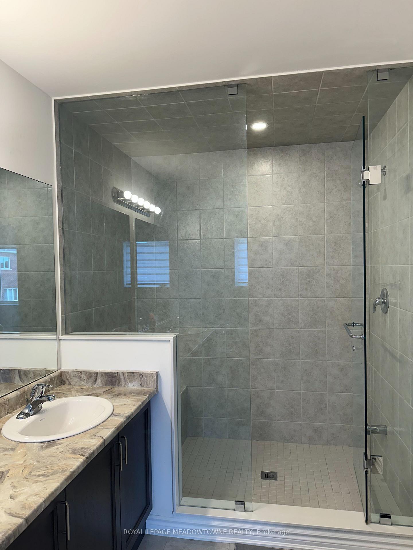 Photo 40 of 130 Sapphire Way, Thorold, Rolling Meadows — HOMEH