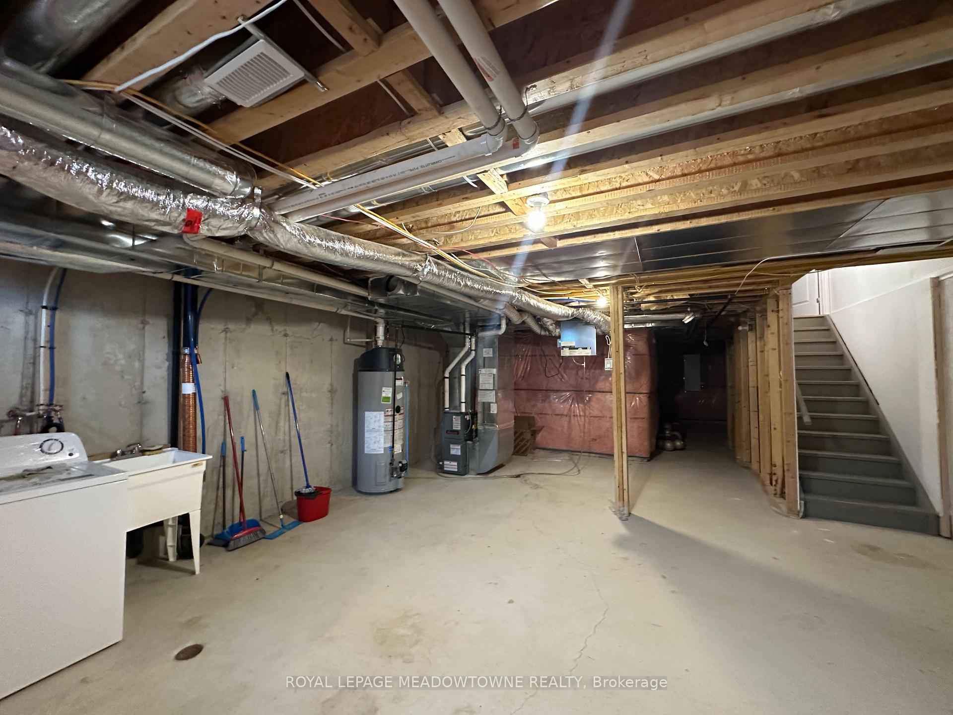 Photo 43 of 130 Sapphire Way, Thorold, Rolling Meadows — HOMEH