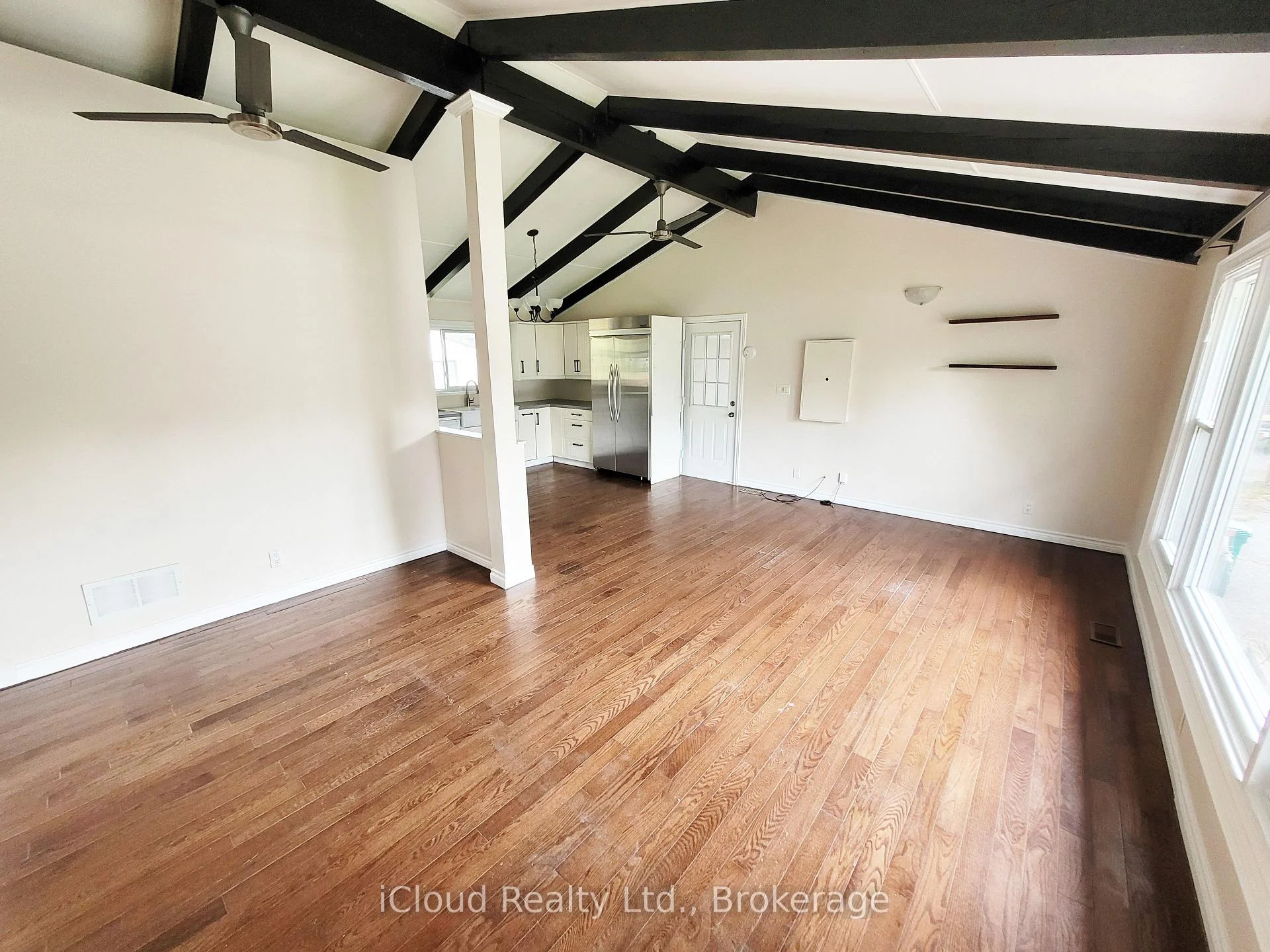 Photo 16 of 172 Silas Boulevard, Georgina, Keswick North — HOMEH