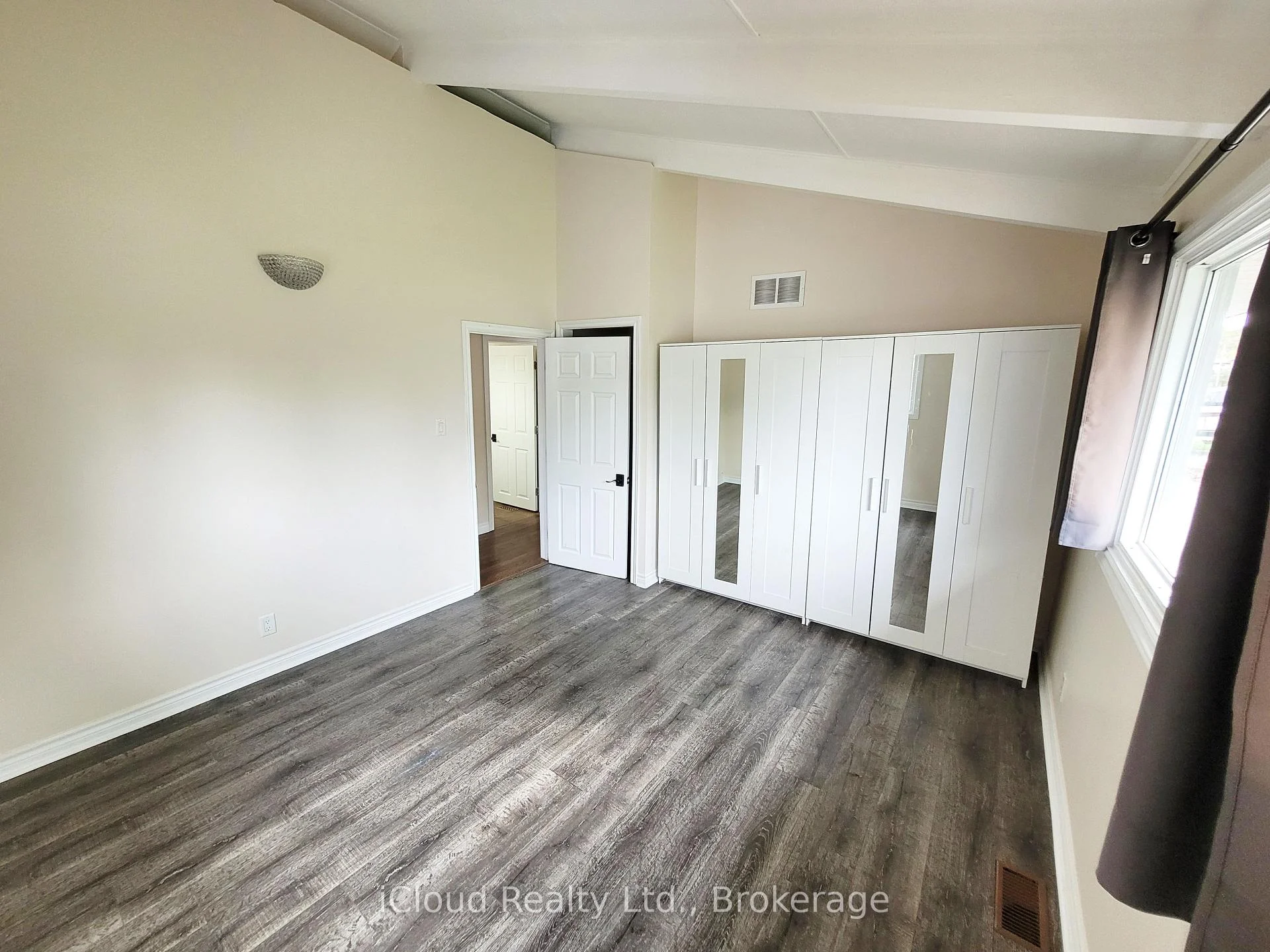 Photo 35 of 172 Silas Boulevard, Georgina, Keswick North — HOMEH
