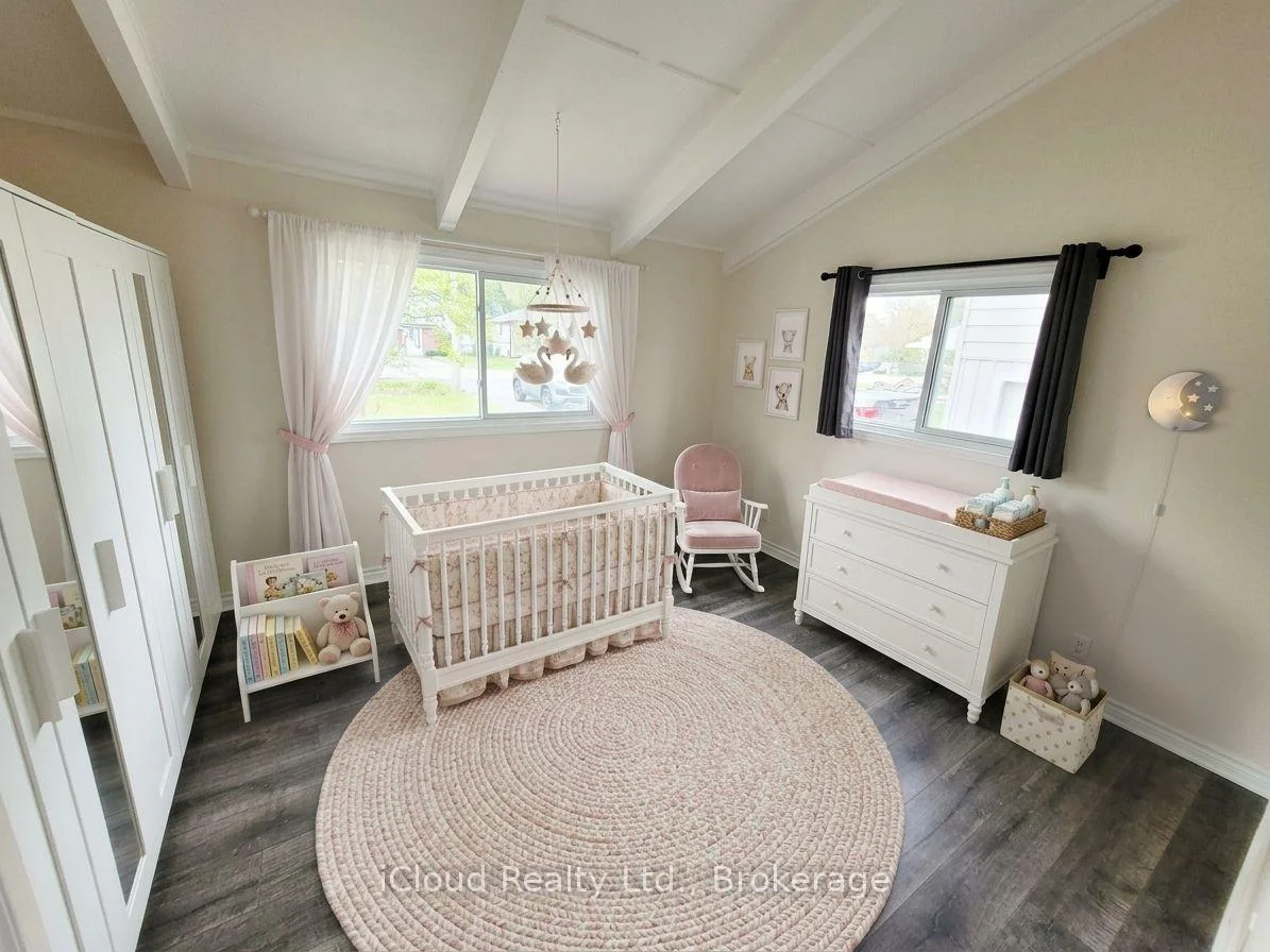 Photo 10 of 172 Silas Boulevard, Georgina, Keswick North — HOMEH
