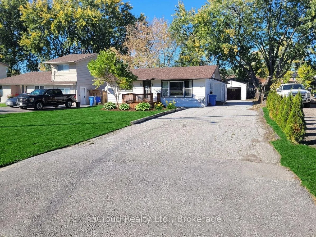 Photo 30 of 172 Silas Boulevard, Georgina, Keswick North — HOMEH