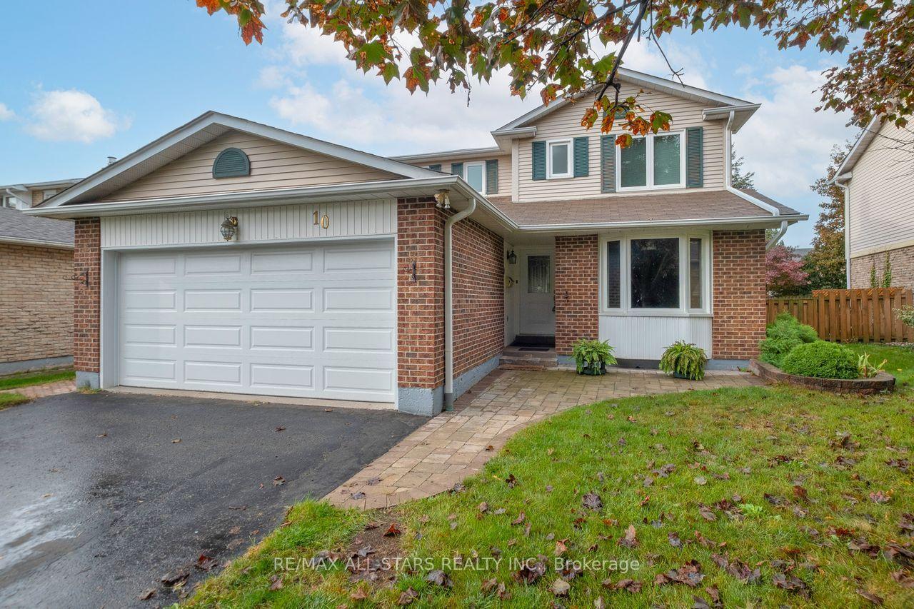 Photo 3 of 10 Colette Drive, Whitby, Downtown Whitby — HOMEH