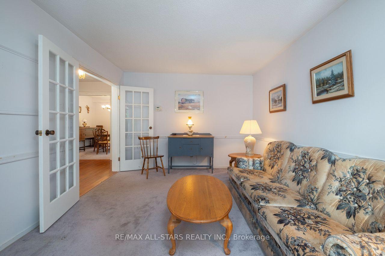 Photo 27 of 10 Colette Drive, Whitby, Downtown Whitby — HOMEH