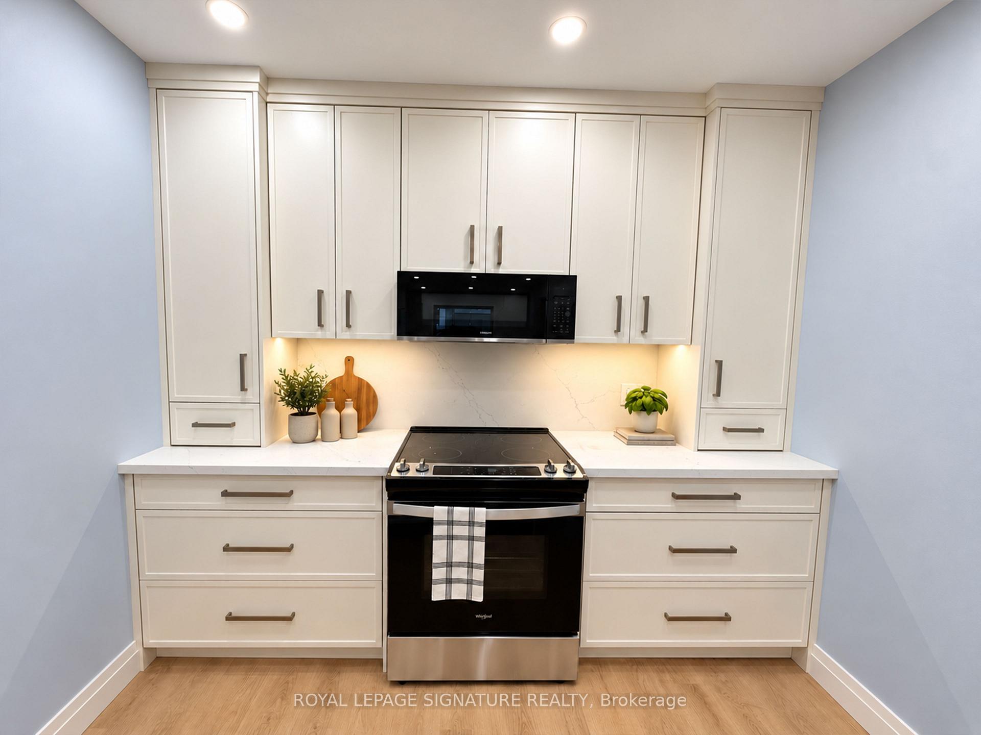 Photo 2 of Unit 1, 1727A Bayview Avenue, Toronto, Leaside — HOMEH