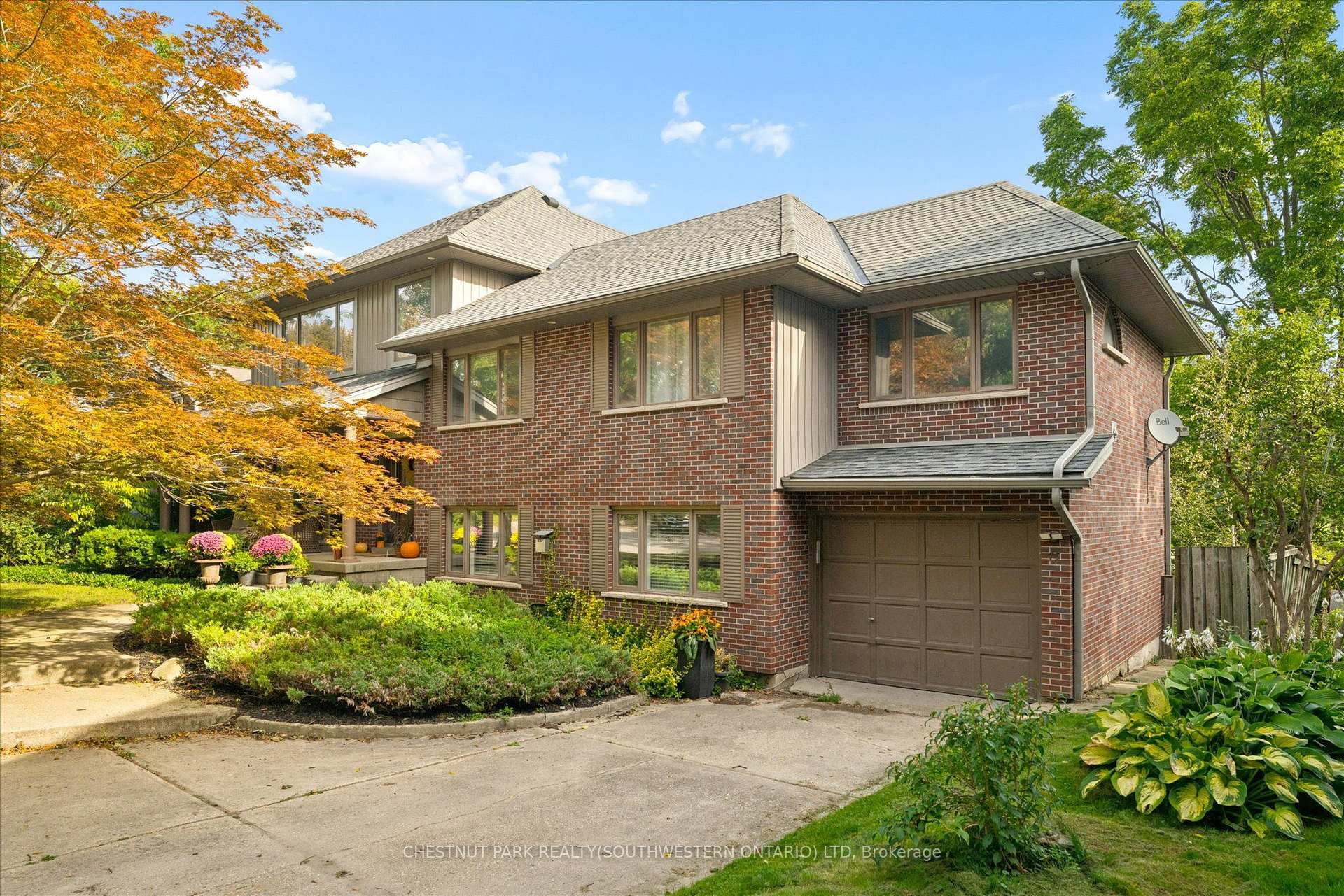 Photo 3 of 75 Lyon Avenue, Guelph, Exhibition Park — HOMEH