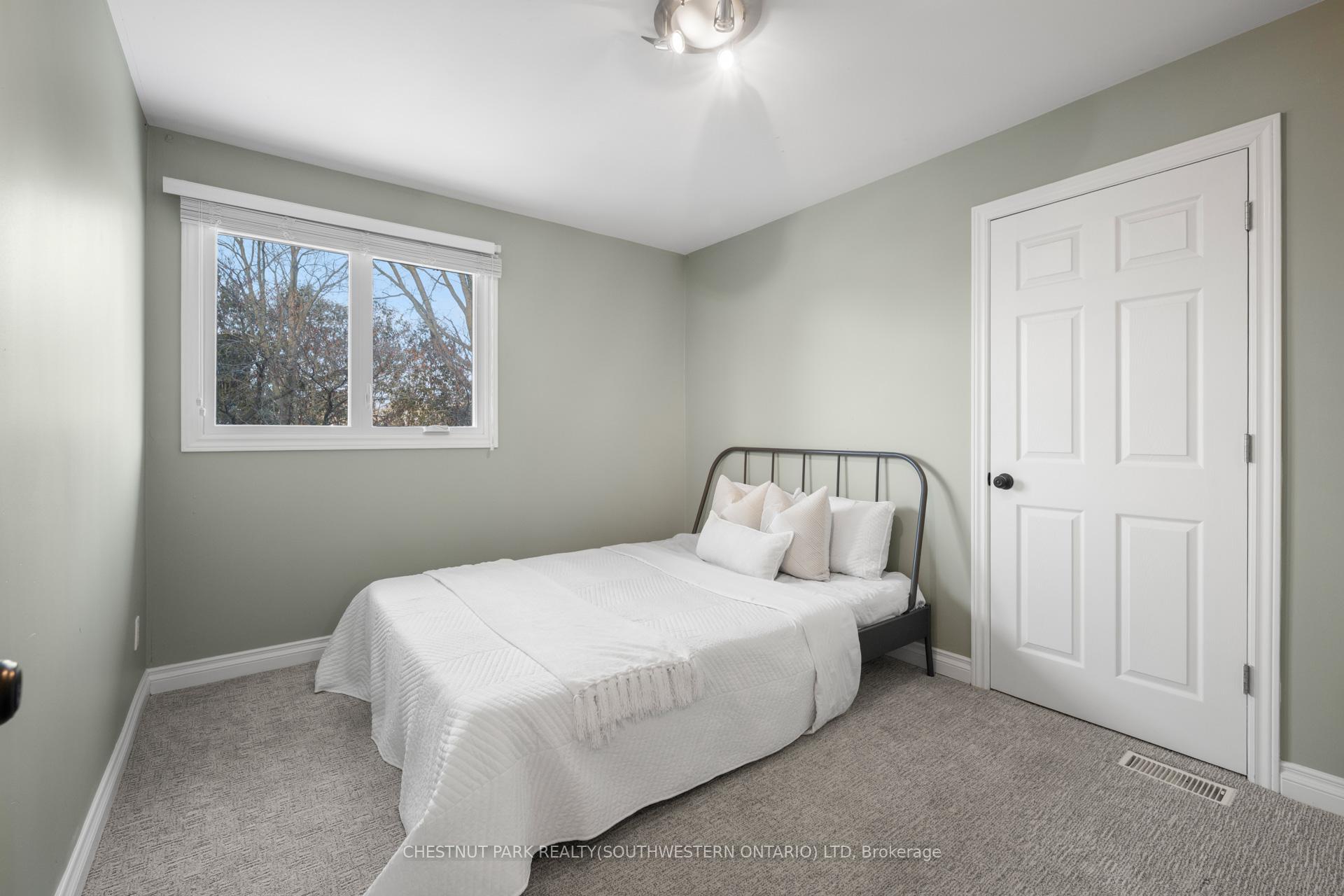 Photo 26 of 75 Lyon Avenue, Guelph, Exhibition Park — HOMEH