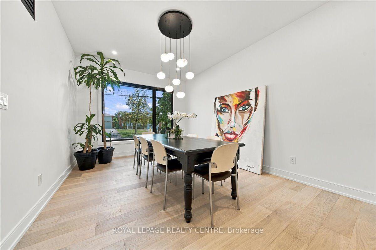 Photo 13 of 116 Elmcrest Road, Etobicoke, Eringate-Centennial-West Deane — HOMEH