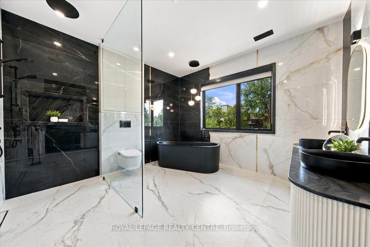 Photo 23 of 116 Elmcrest Road, Etobicoke, Eringate-Centennial-West Deane — HOMEH