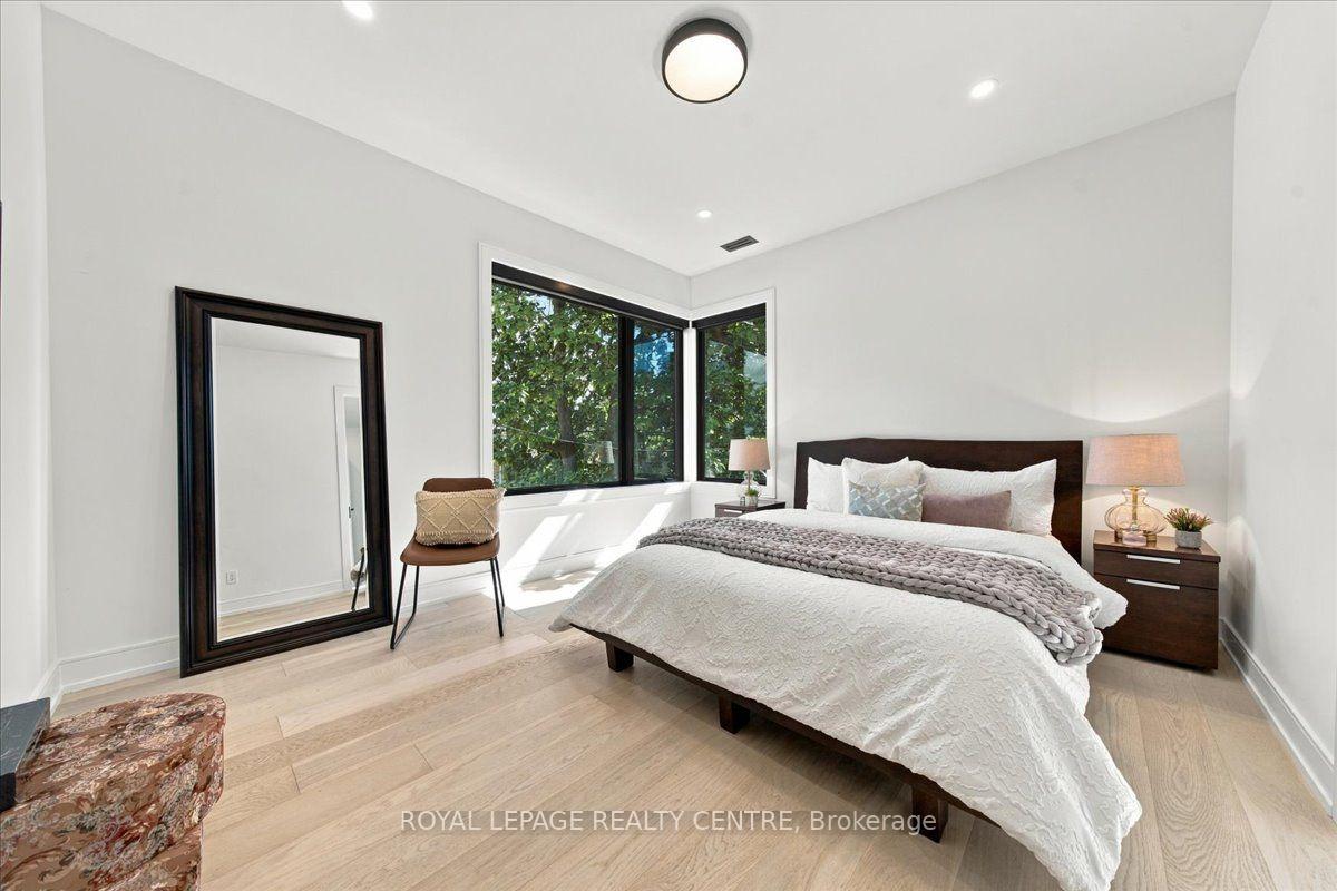 Photo 29 of 116 Elmcrest Road, Etobicoke, Eringate-Centennial-West Deane — HOMEH