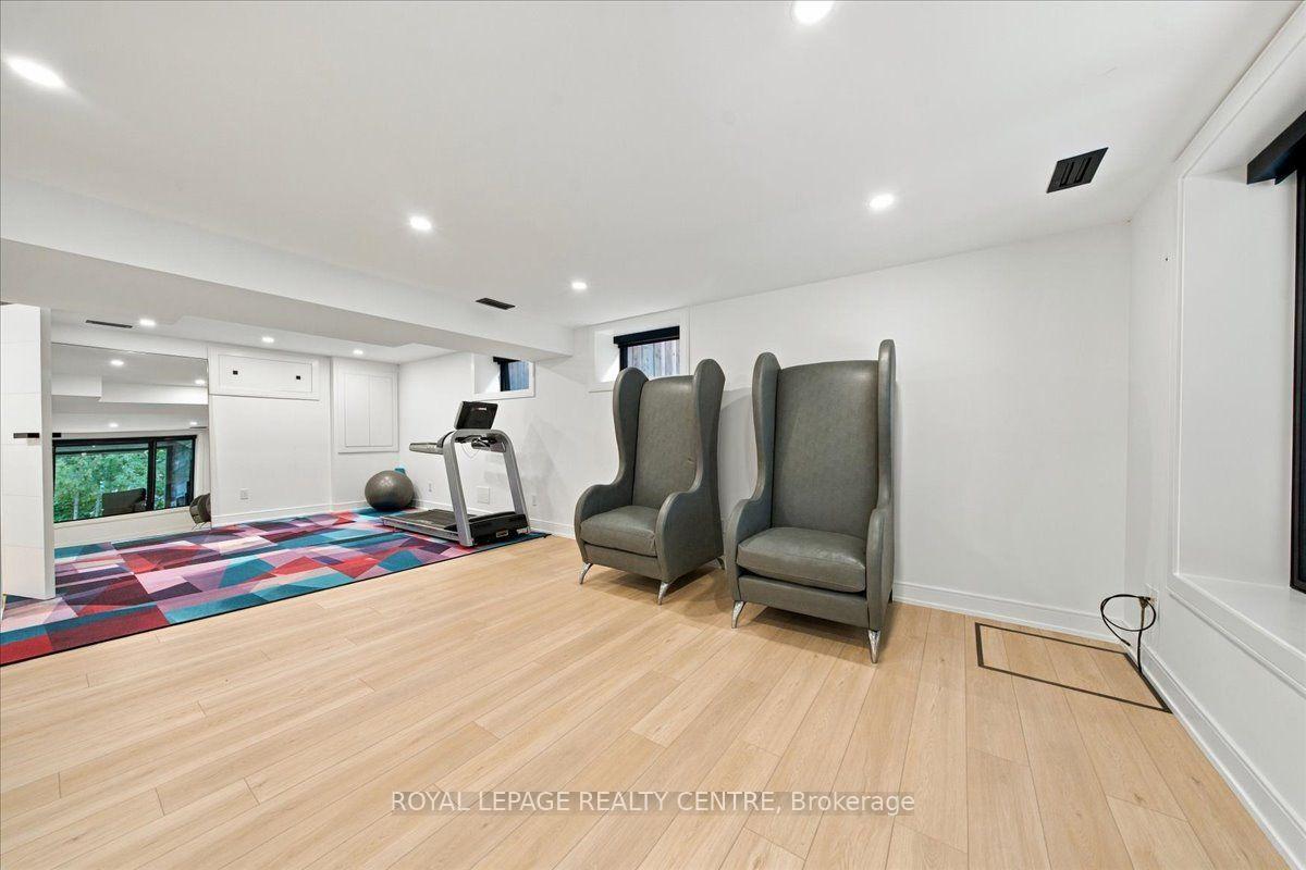 Photo 34 of 116 Elmcrest Road, Etobicoke, Eringate-Centennial-West Deane — HOMEH