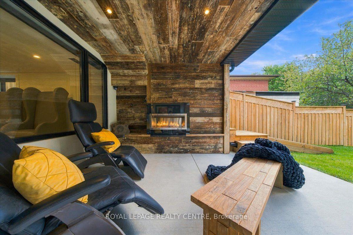 Photo 41 of 116 Elmcrest Road, Etobicoke, Eringate-Centennial-West Deane — HOMEH