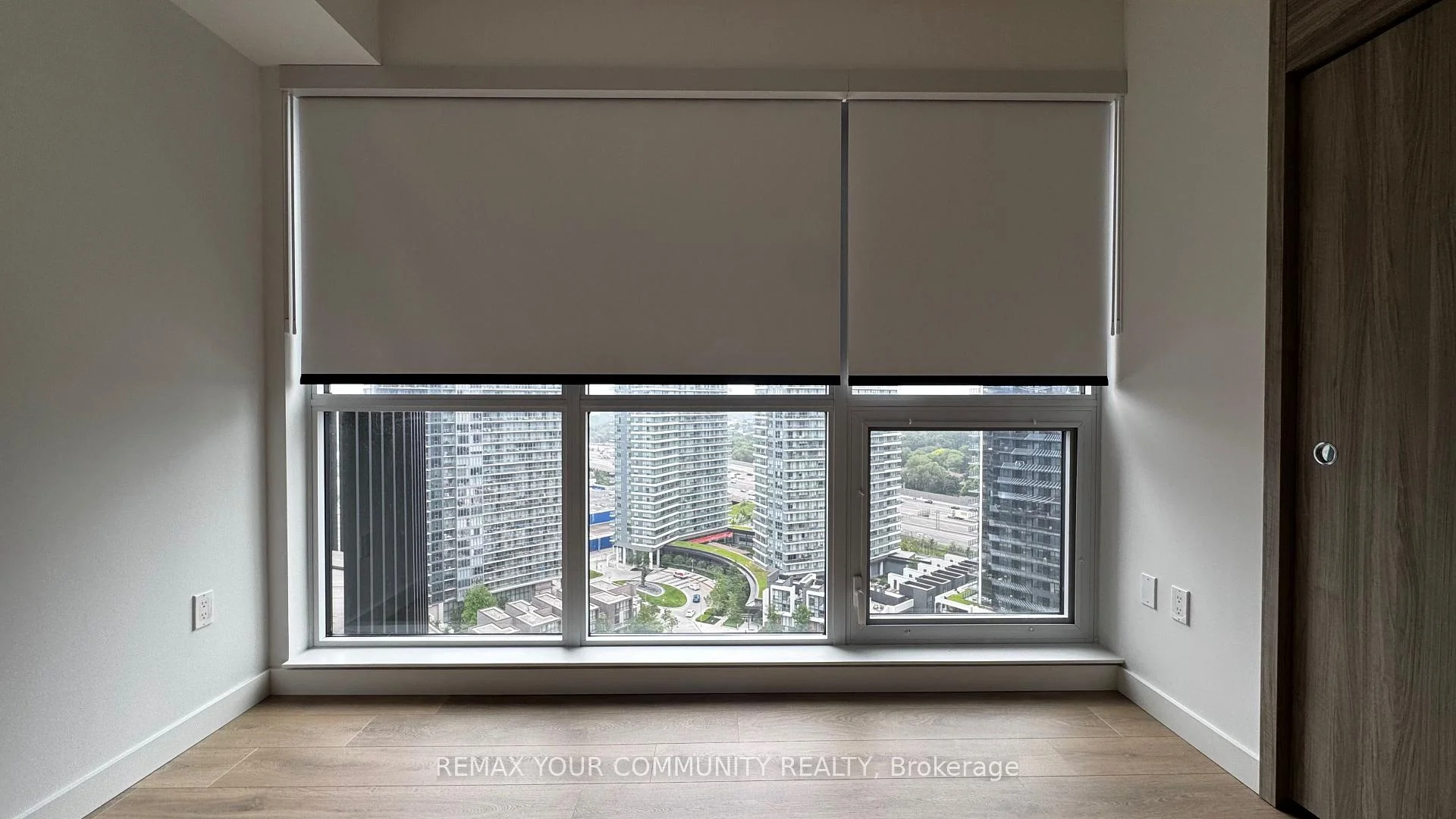 Photo 21 of Unit 2015, 18 Esther Shrine Boulevard, North York, Bayview Village — HOMEH