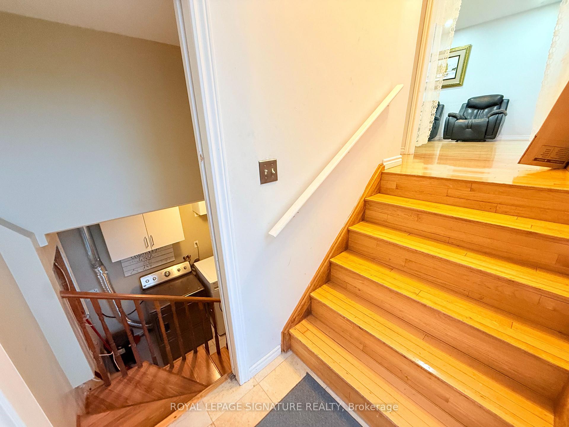 Photo 6 of 32 Madison Street, Brampton, Central Park — HOMEH