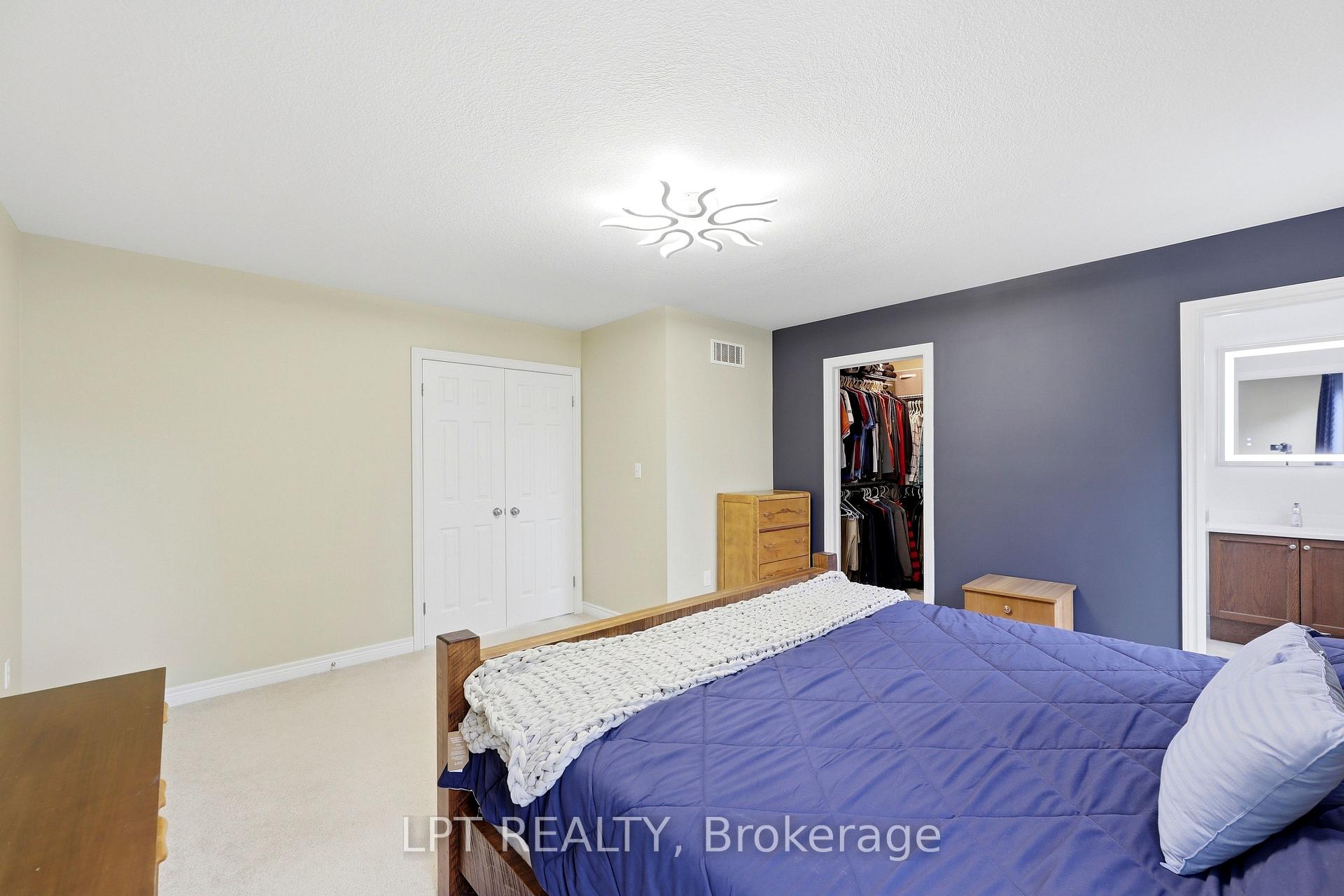 Photo 22 of 903 Bradshaw Crescent, London, North C — HOMEH