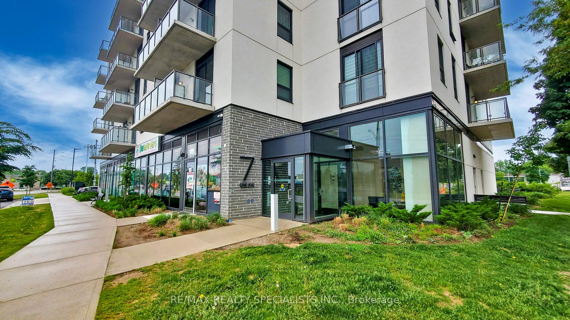 Photo of Unit 809, 7 Erie Avenue