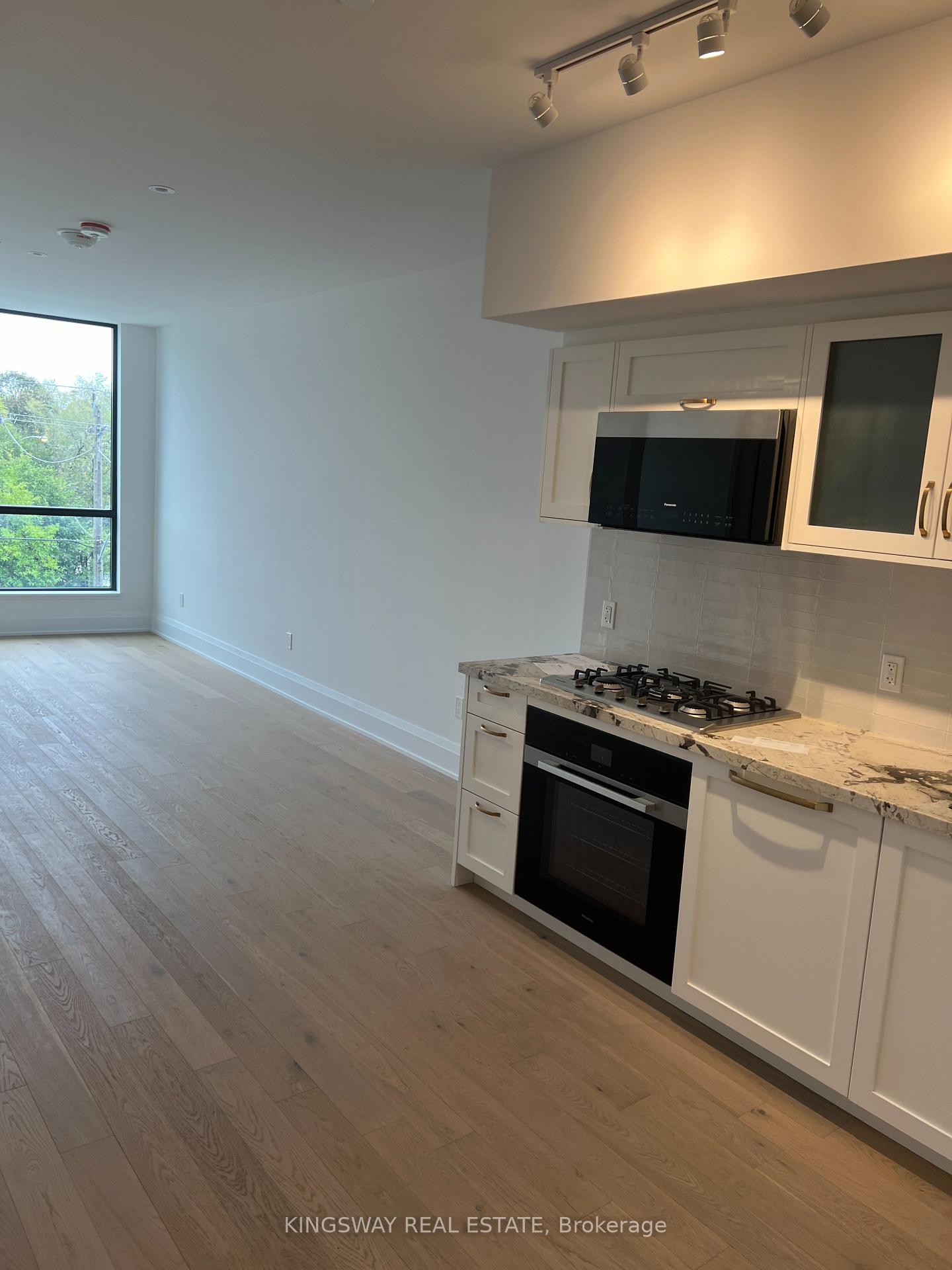 Photo 12 of Unit 218, 2788 Bathurst Street, Toronto, Bedford Park-Nortown — HOMEH