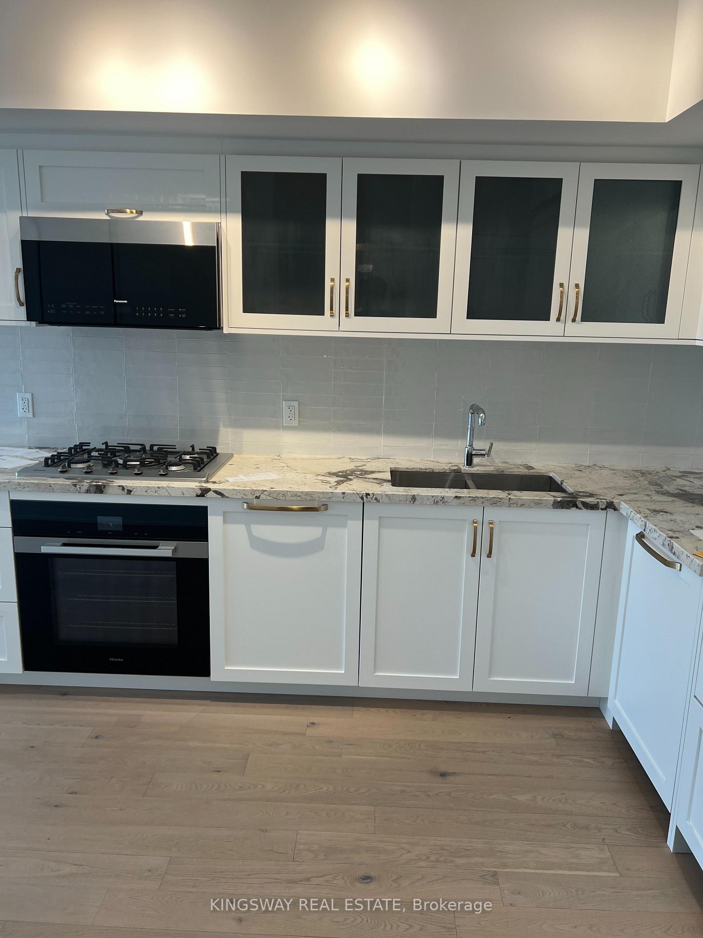 Photo 13 of Unit 218, 2788 Bathurst Street, Toronto, Bedford Park-Nortown — HOMEH