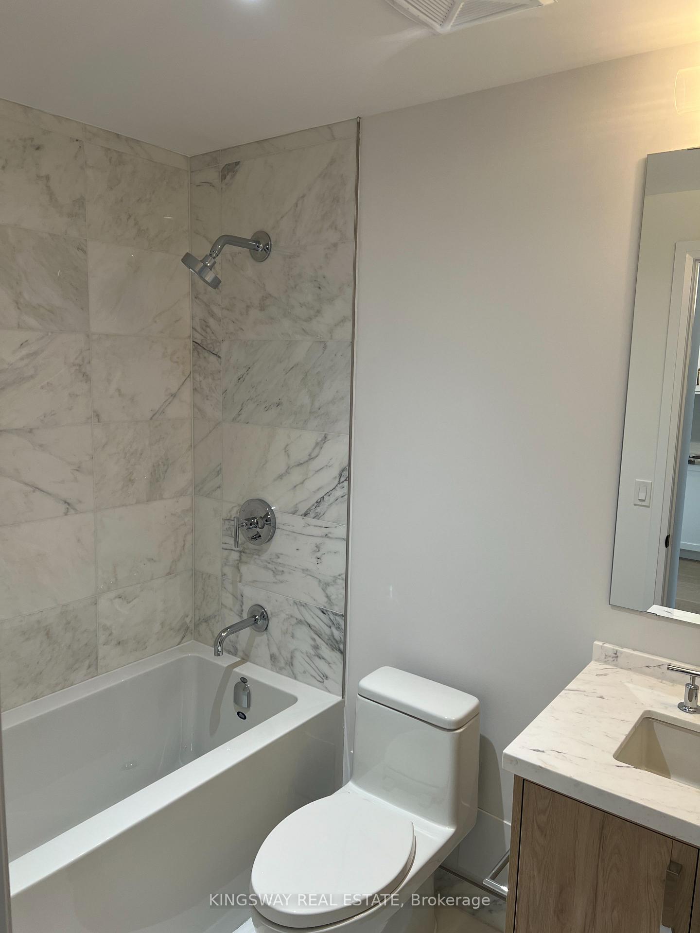 Photo 15 of Unit 218, 2788 Bathurst Street, Toronto, Bedford Park-Nortown — HOMEH