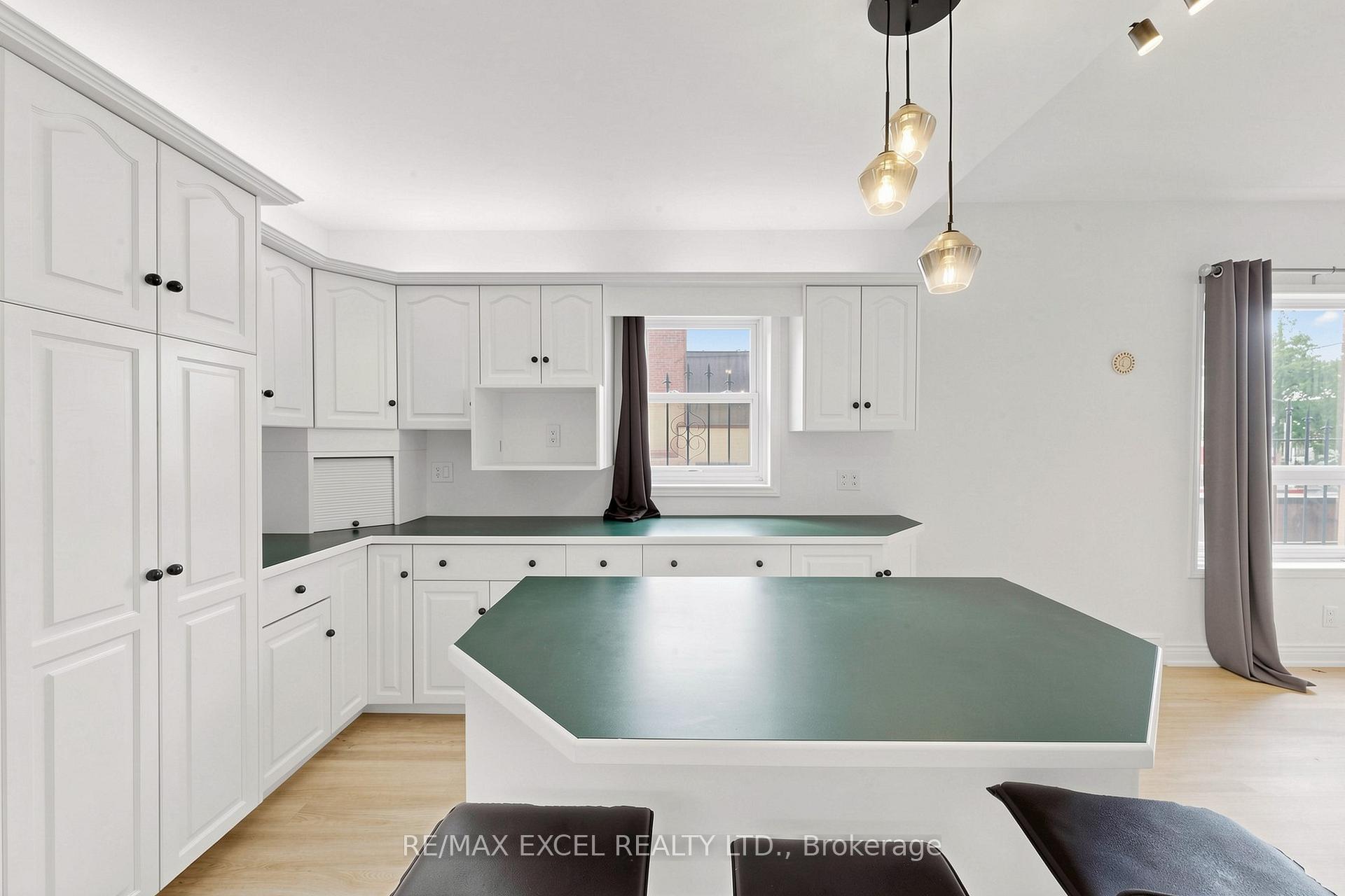 Photo 9 of Unit Main, 259 Victoria Avenue N, Hamilton, Landsdale — HOMEH