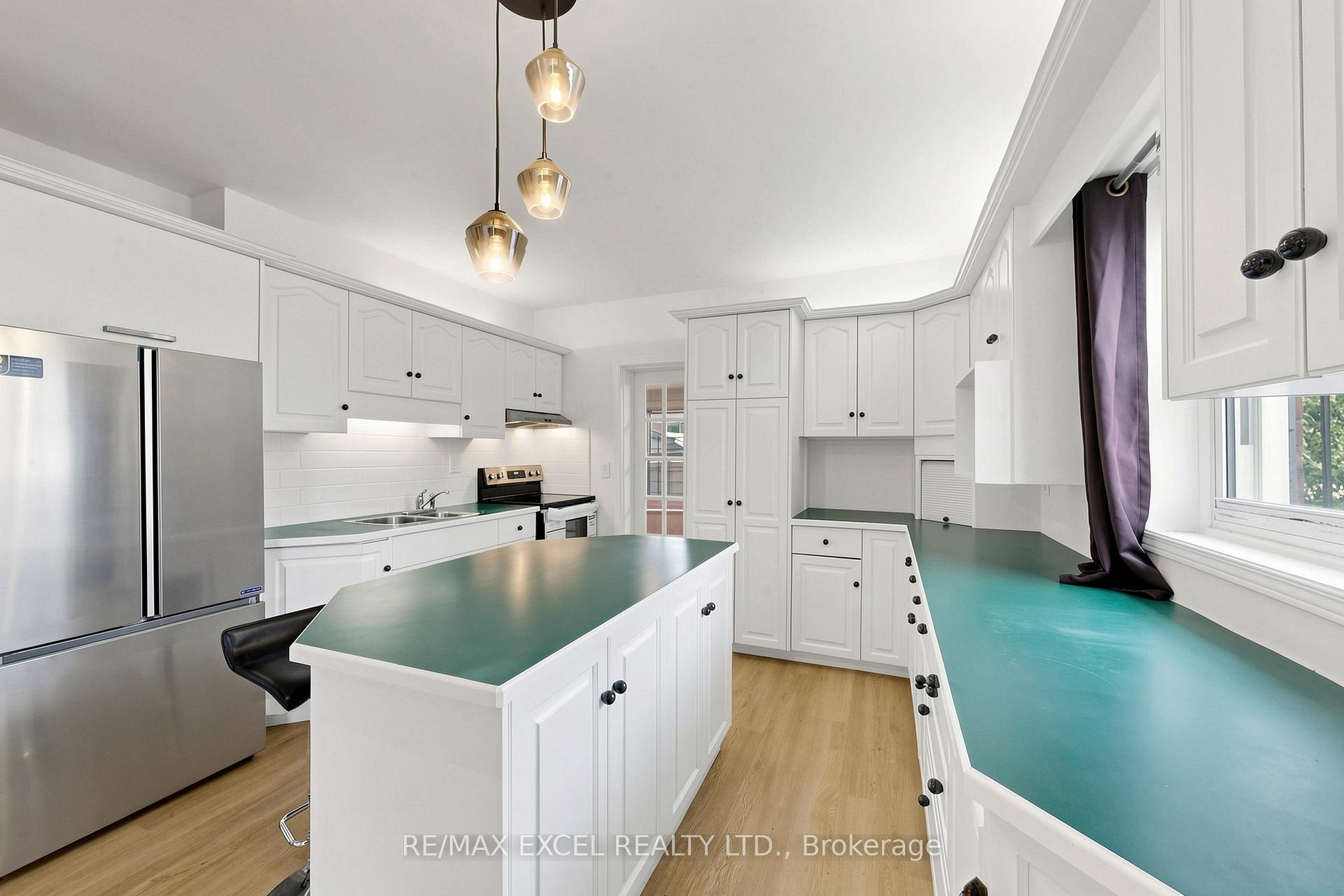 Photo 11 of Unit Main, 259 Victoria Avenue N, Hamilton, Landsdale — HOMEH