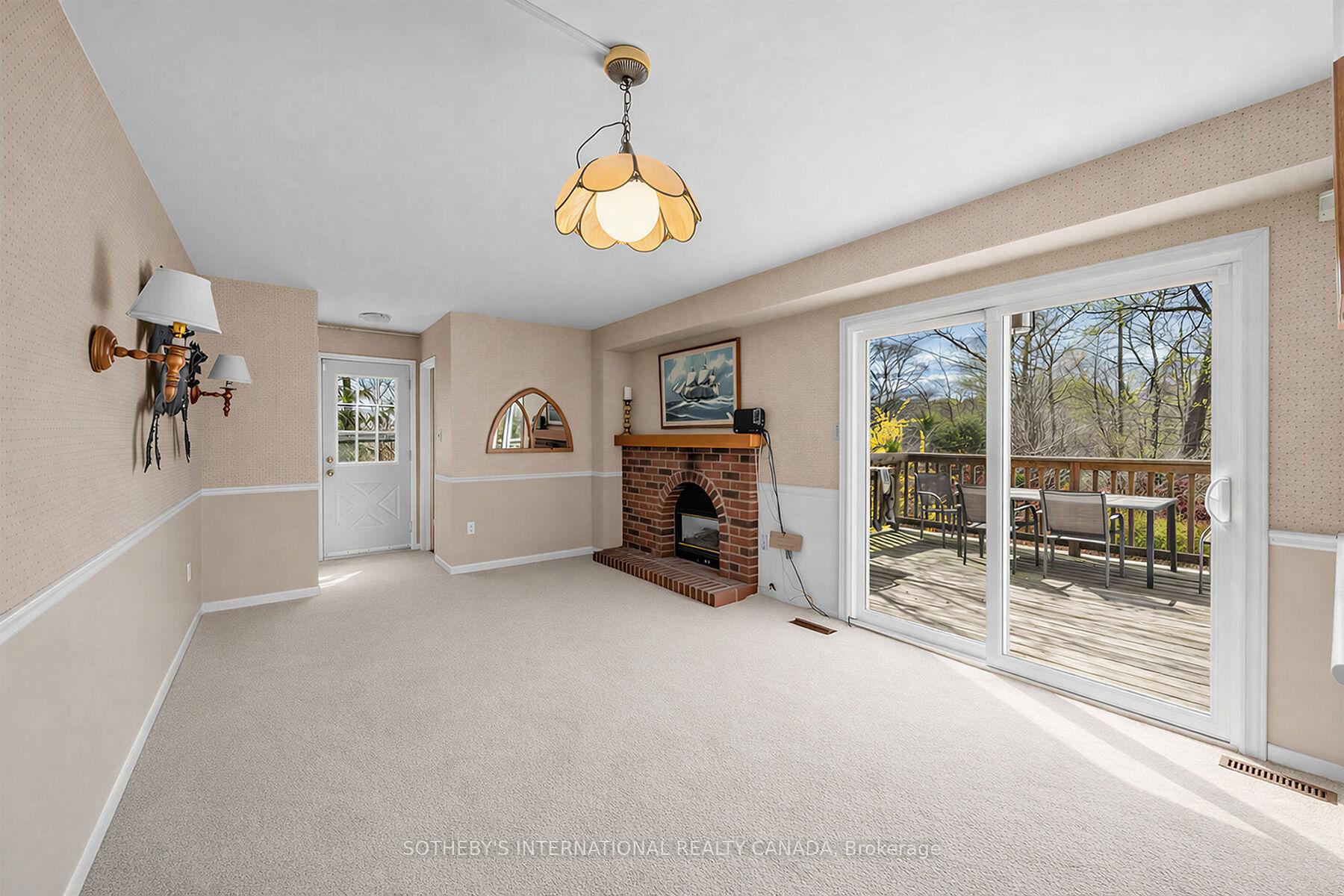 Photo 4 of 80 Ben Machree Drive, Mississauga, Port Credit — HOMEH