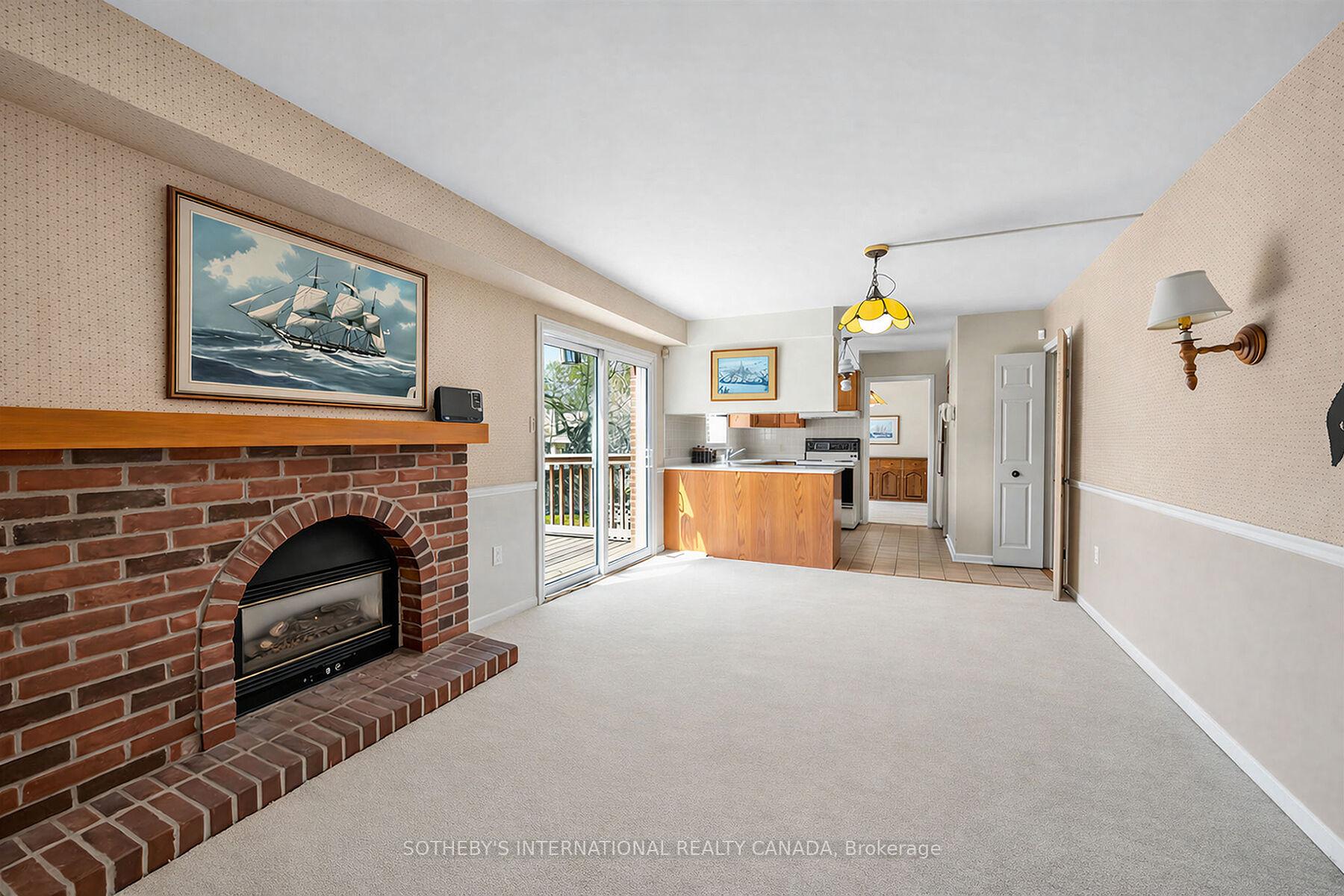 Photo 6 of 80 Ben Machree Drive, Mississauga, Port Credit — HOMEH