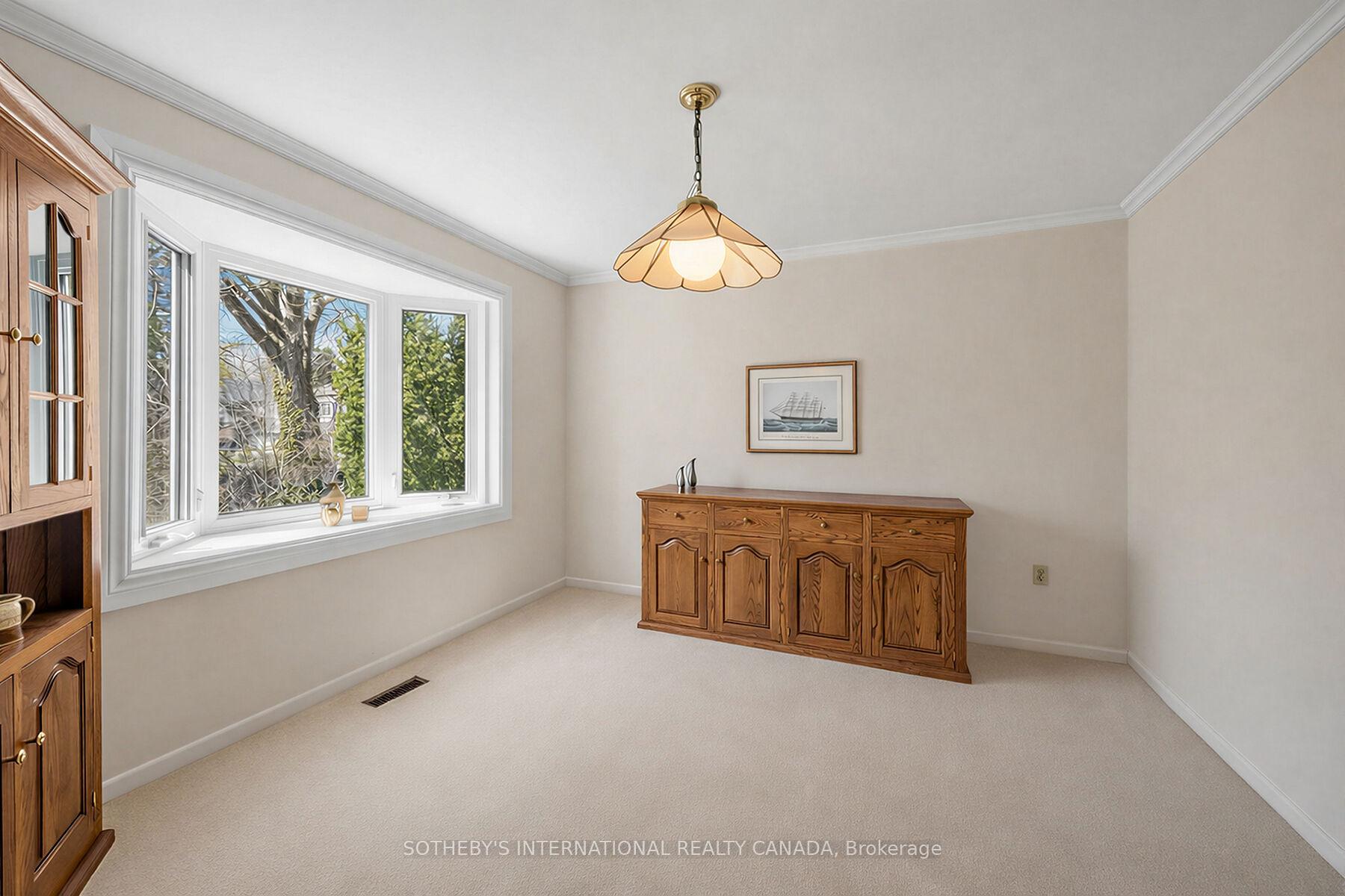 Photo 11 of 80 Ben Machree Drive, Mississauga, Port Credit — HOMEH