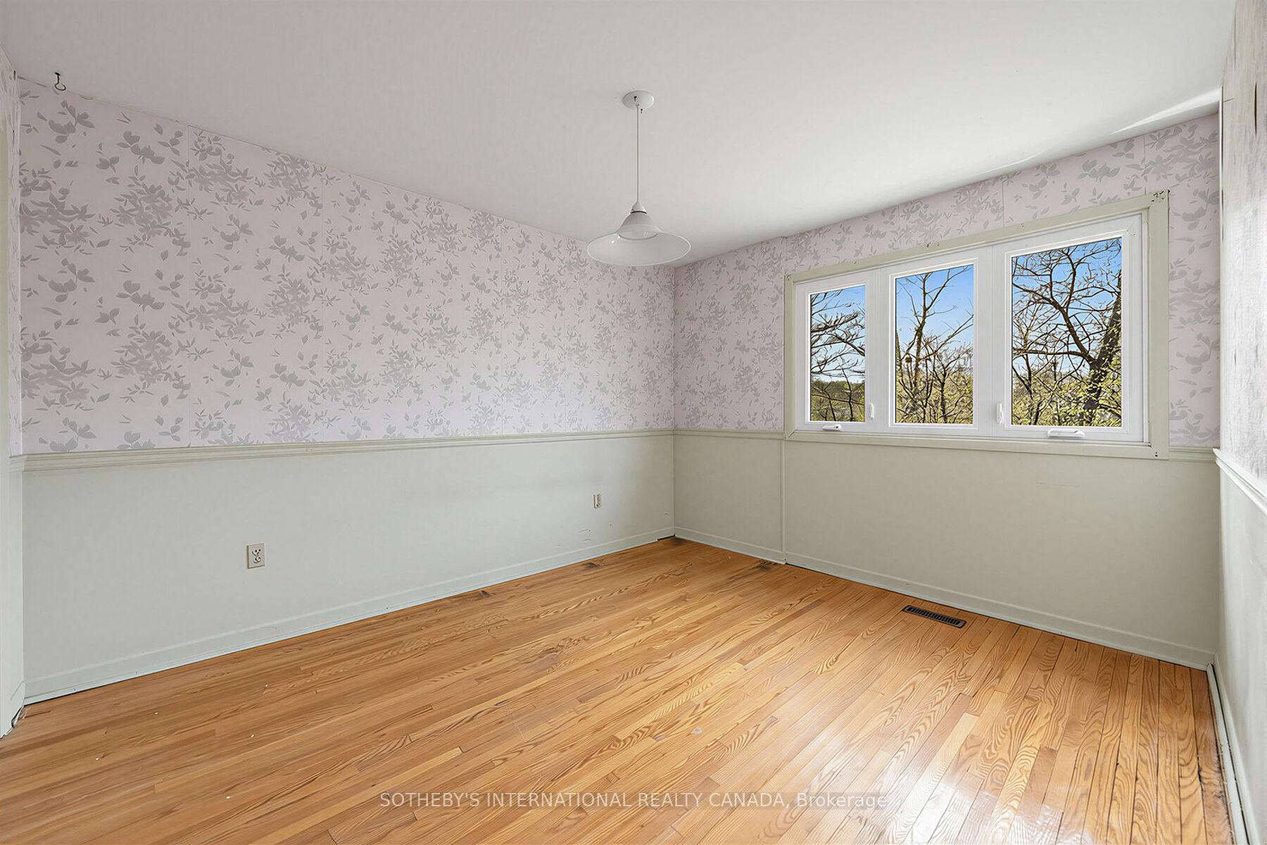 Photo 17 of 80 Ben Machree Drive, Mississauga, Port Credit — HOMEH
