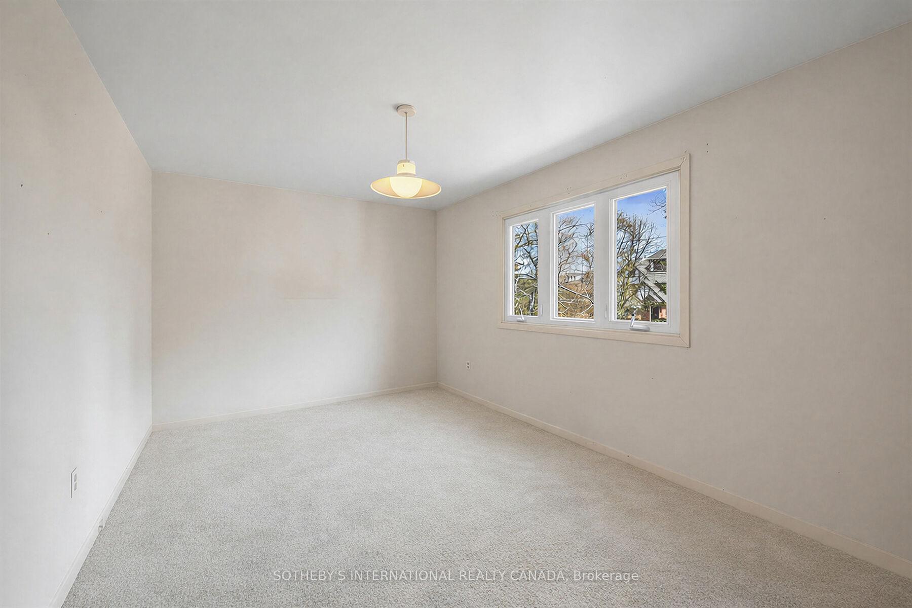 Photo 20 of 80 Ben Machree Drive, Mississauga, Port Credit — HOMEH