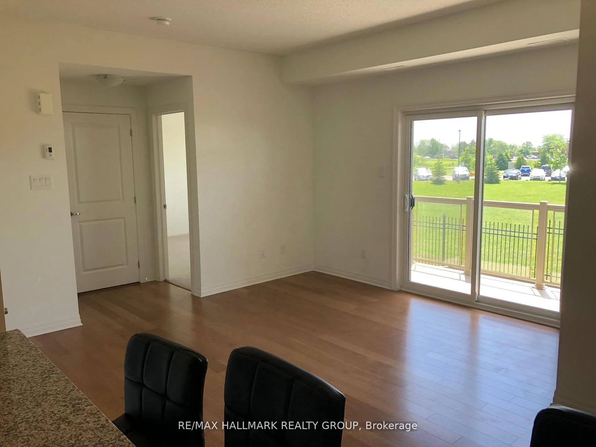 Photo 5 of 273 Big Sky Private, Ottawa, Leitrim — HOMEH