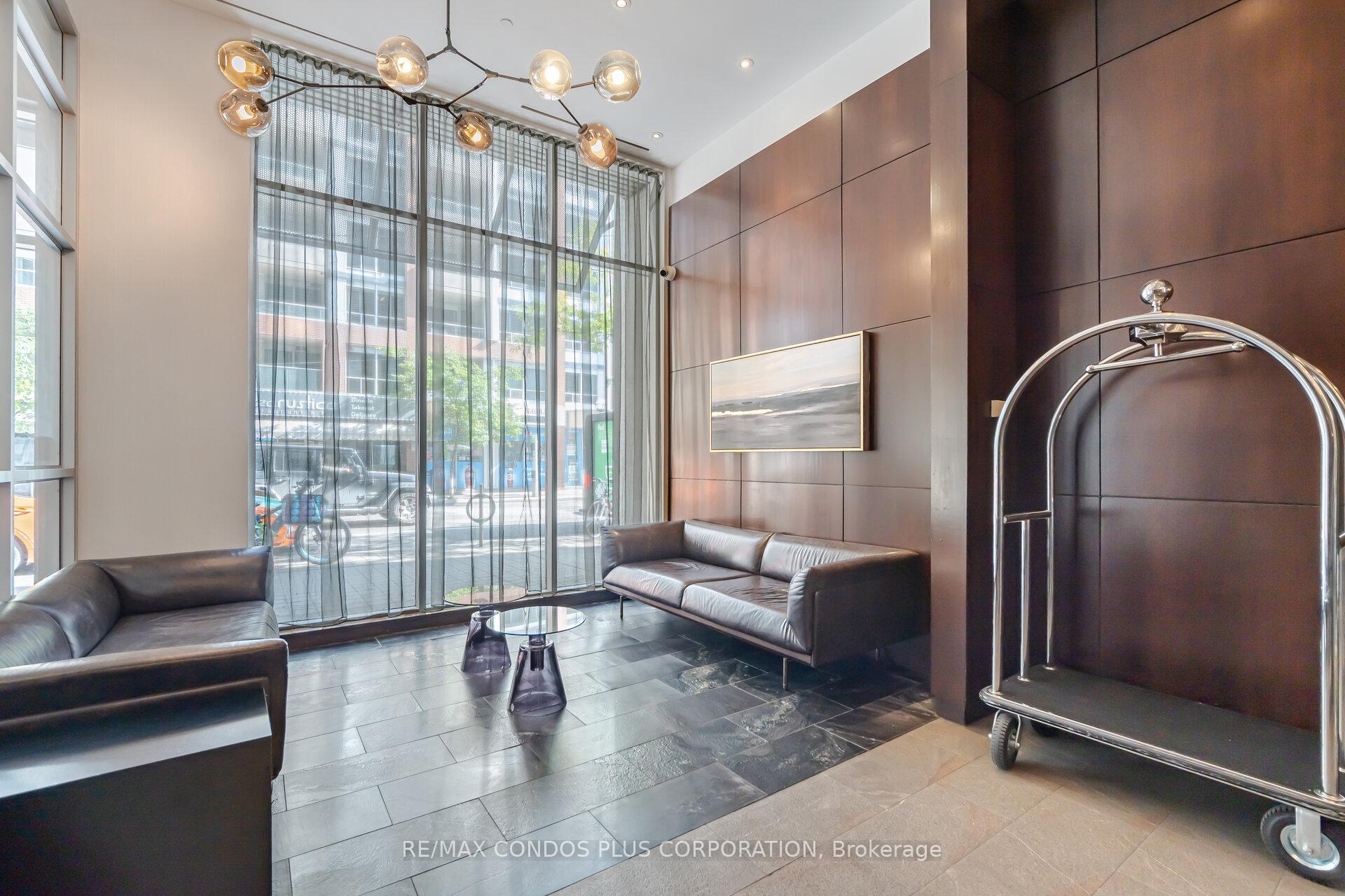 Photo 3 of Unit 509, 36 Blue Jays Way, Toronto, Waterfront Communities — HOMEH