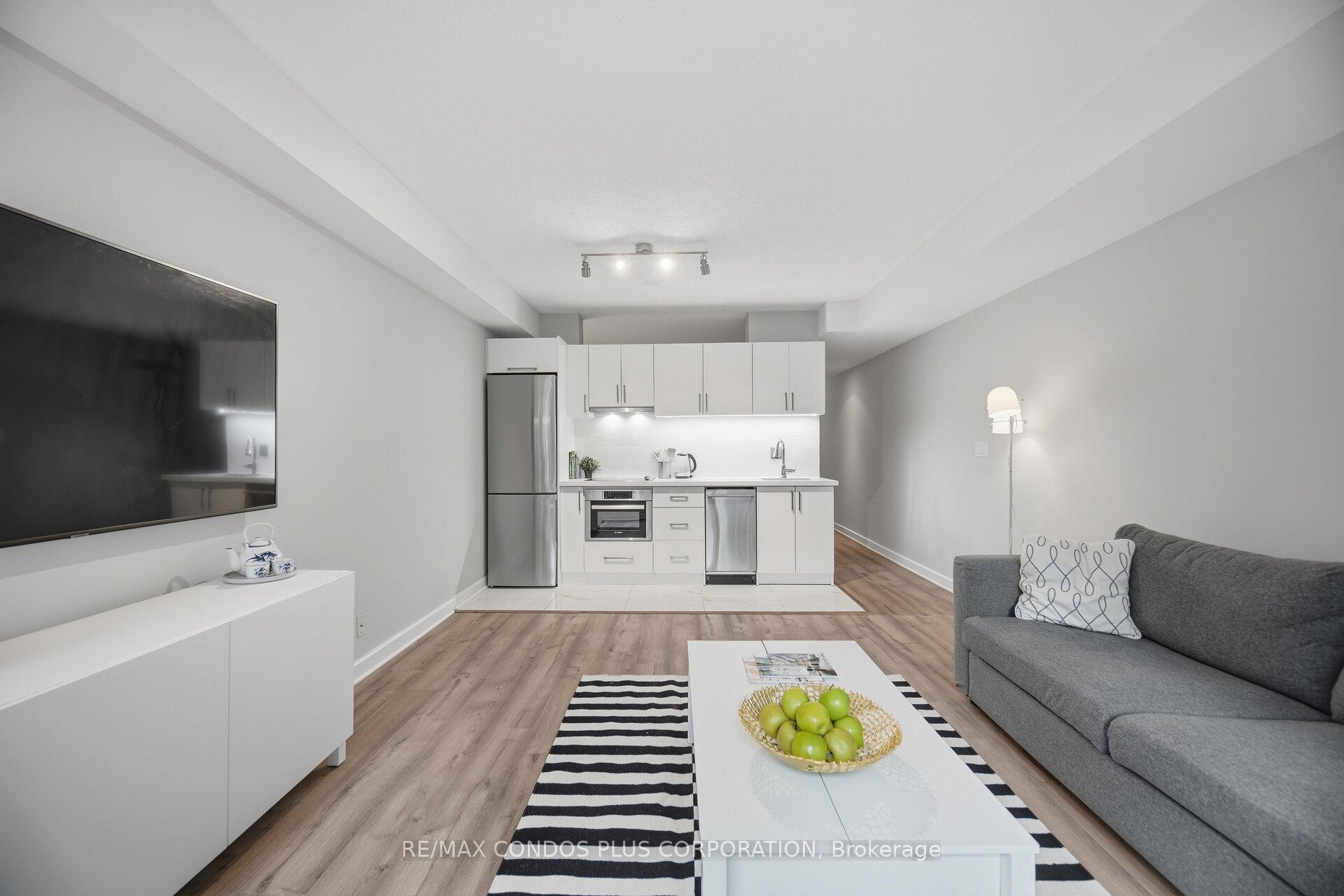 Photo 7 of Unit 509, 36 Blue Jays Way, Toronto, Waterfront Communities — HOMEH
