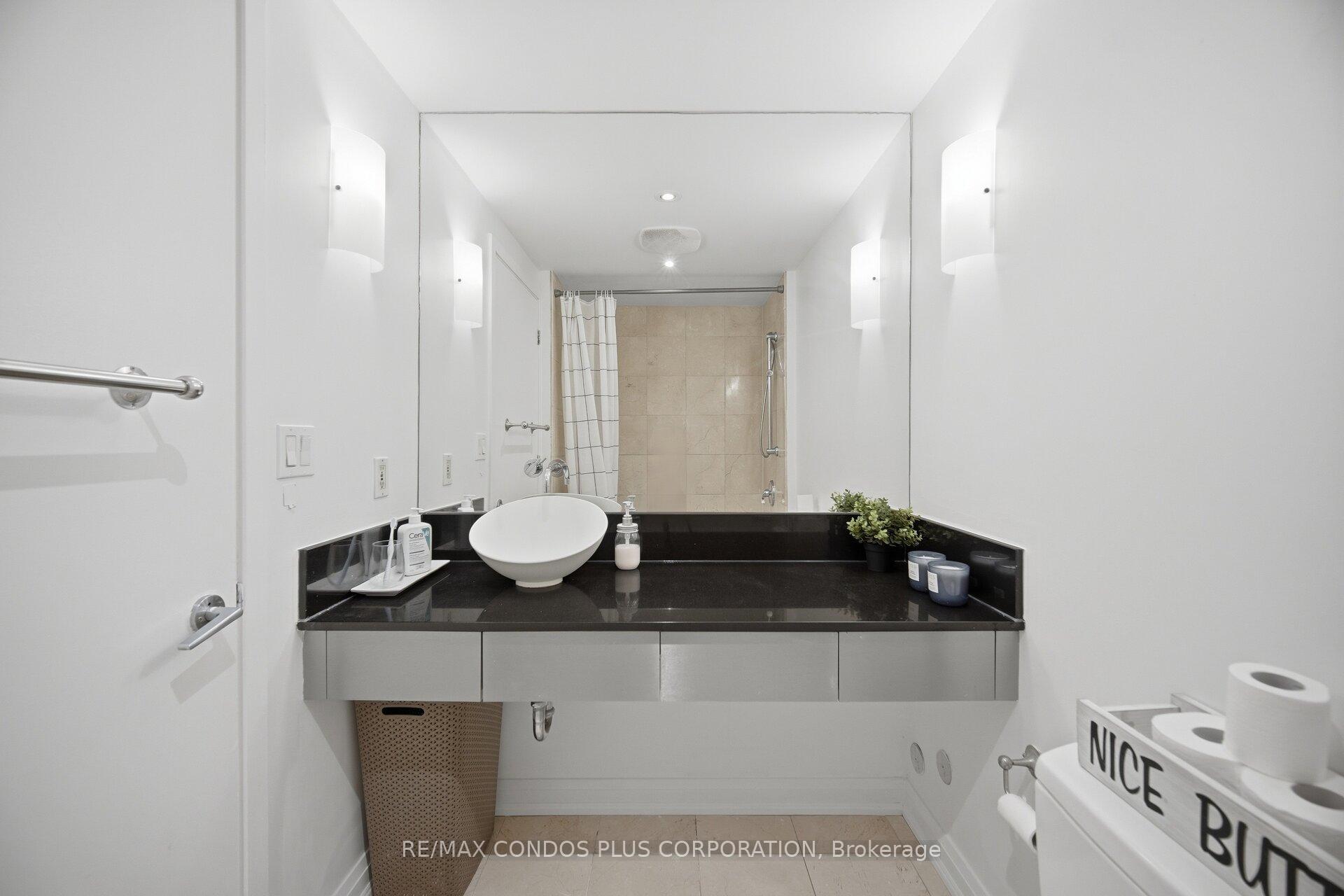 Photo 18 of Unit 509, 36 Blue Jays Way, Toronto, Waterfront Communities — HOMEH
