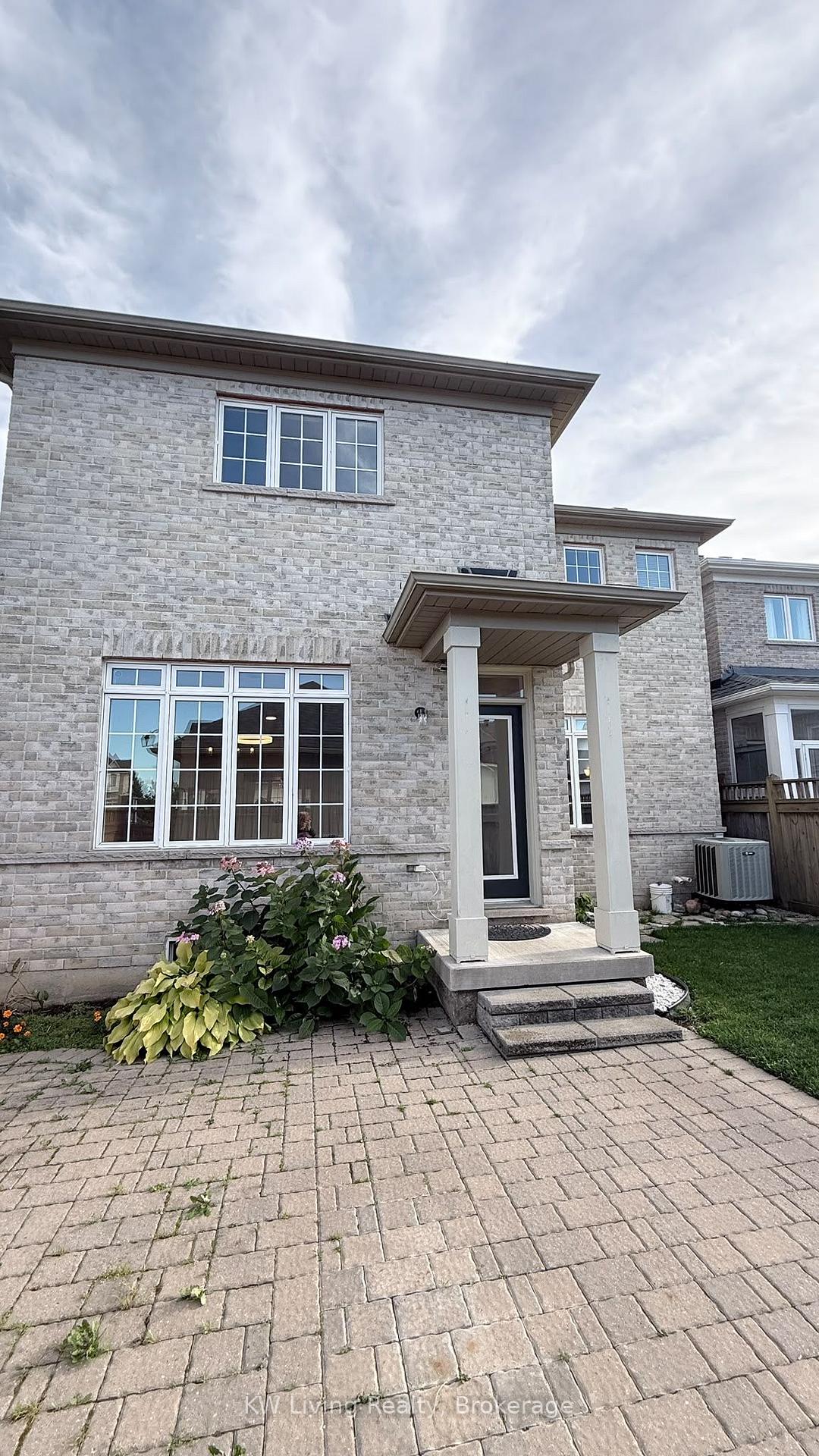 Photo 5 of 39 Oakmoor Lane, Markham, Cornell — HOMEH