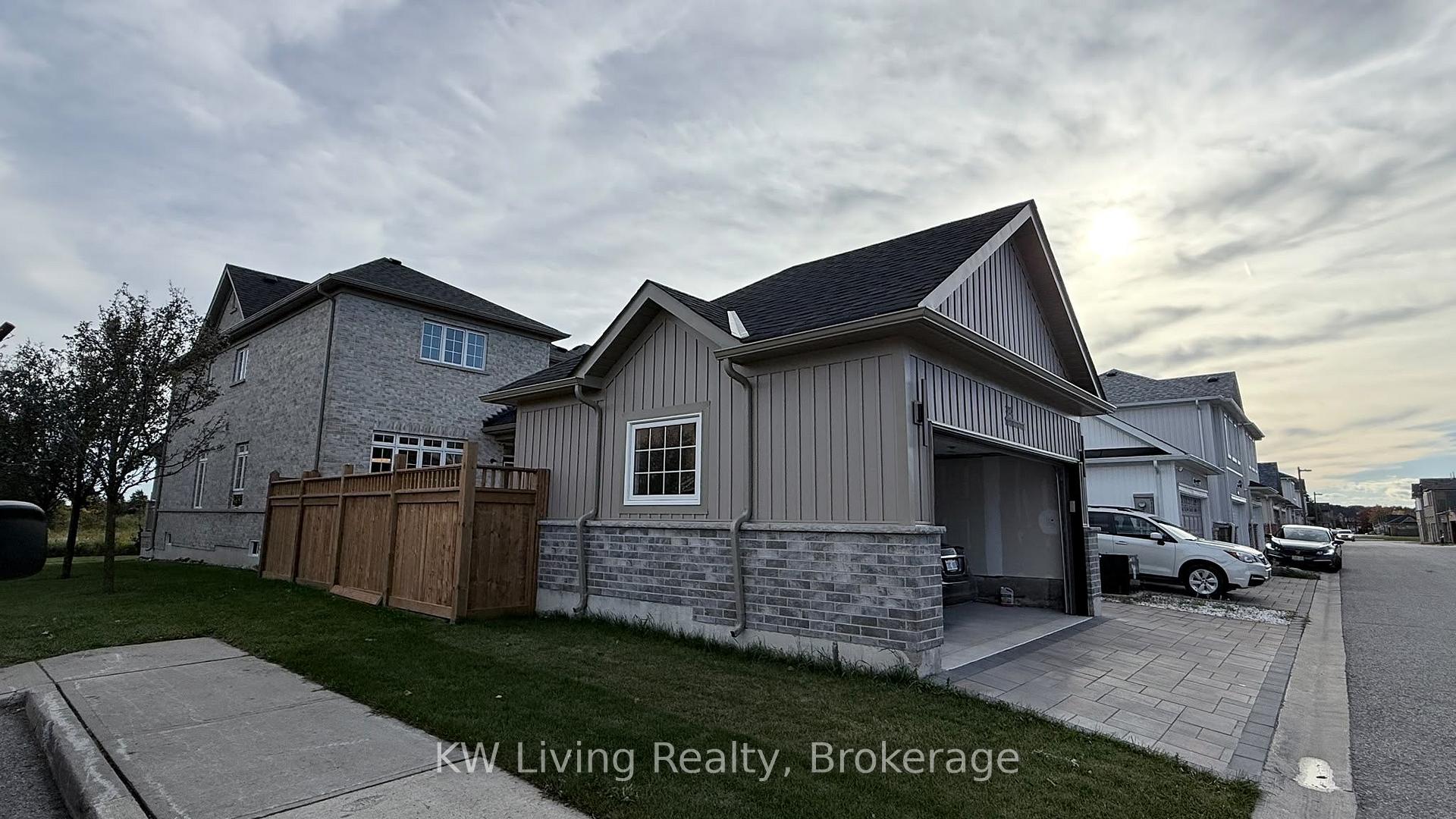 Photo 22 of 39 Oakmoor Lane, Markham, Cornell — HOMEH