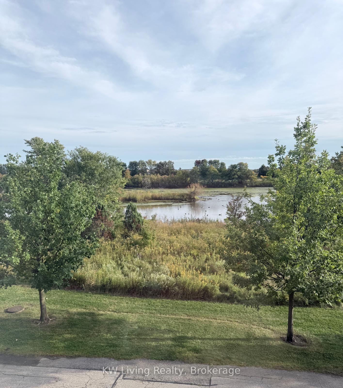 Photo 23 of 39 Oakmoor Lane, Markham, Cornell — HOMEH
