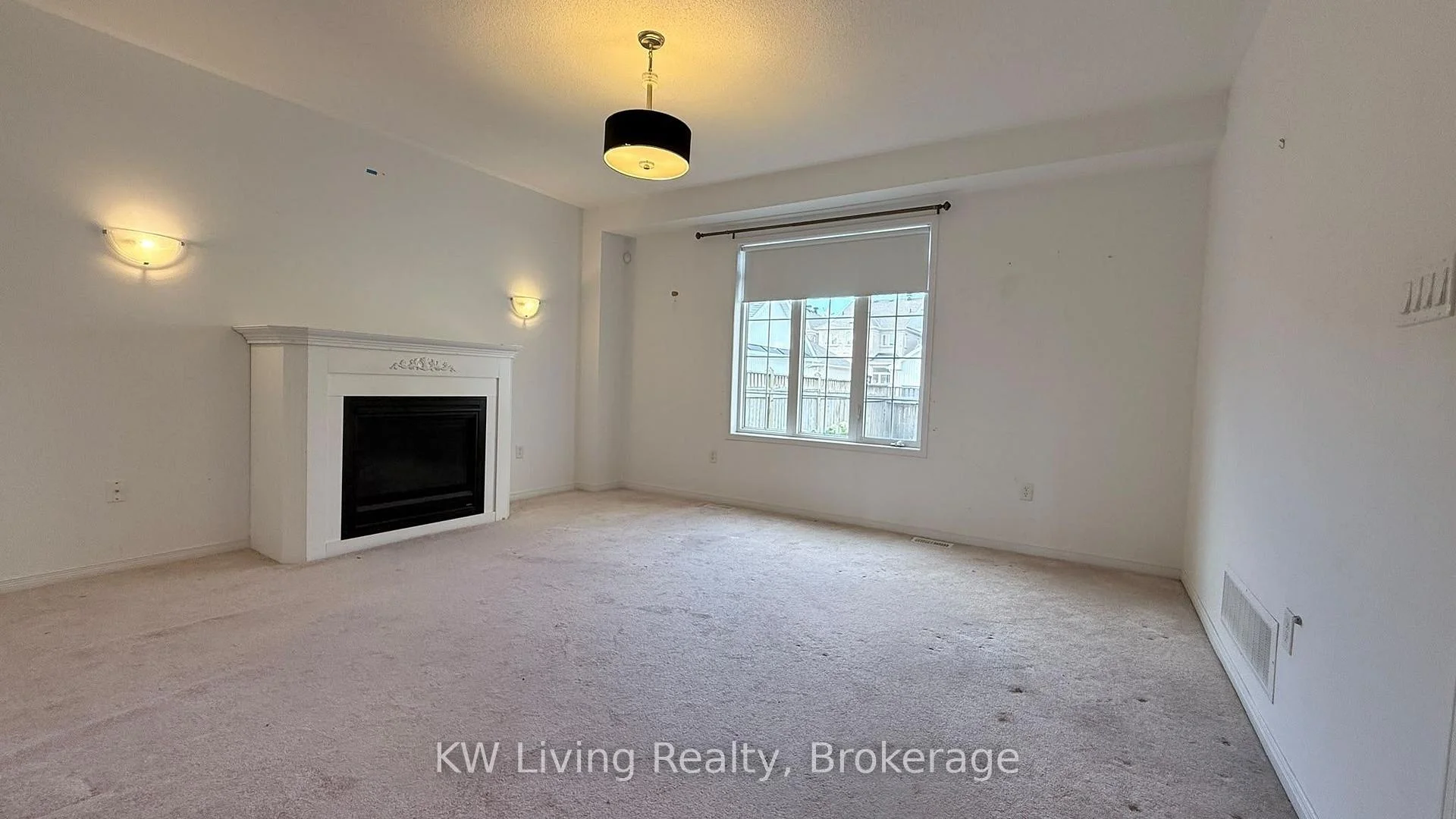 Photo 18 of 39 Oakmoor Lane, Markham, Cornell — HOMEH