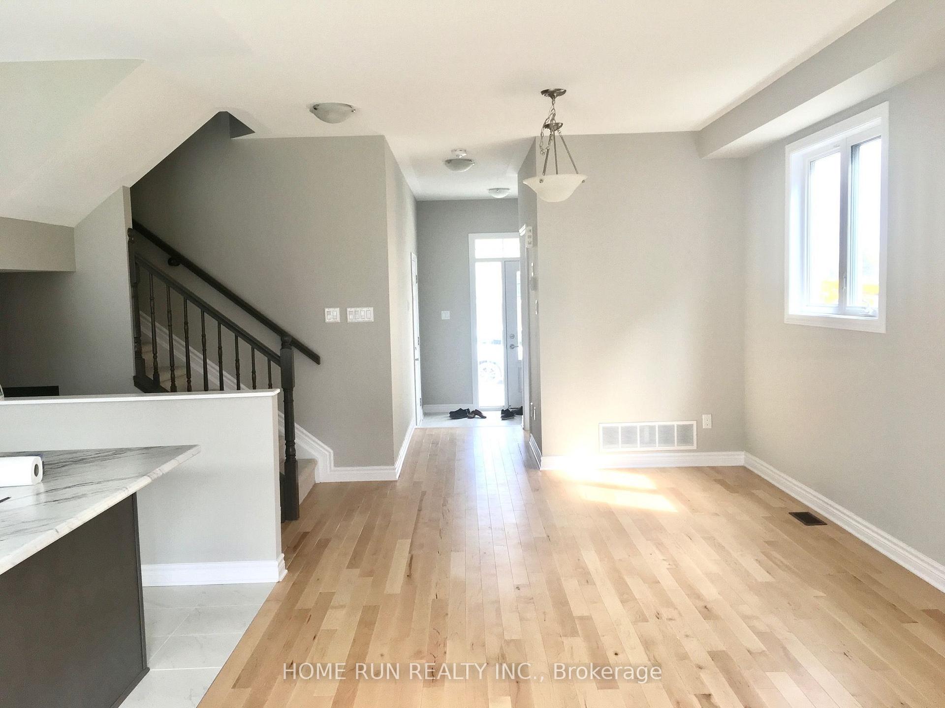 Photo 2 of 227 Bandelier Way, Ottawa, Stittsville (North) — HOMEH