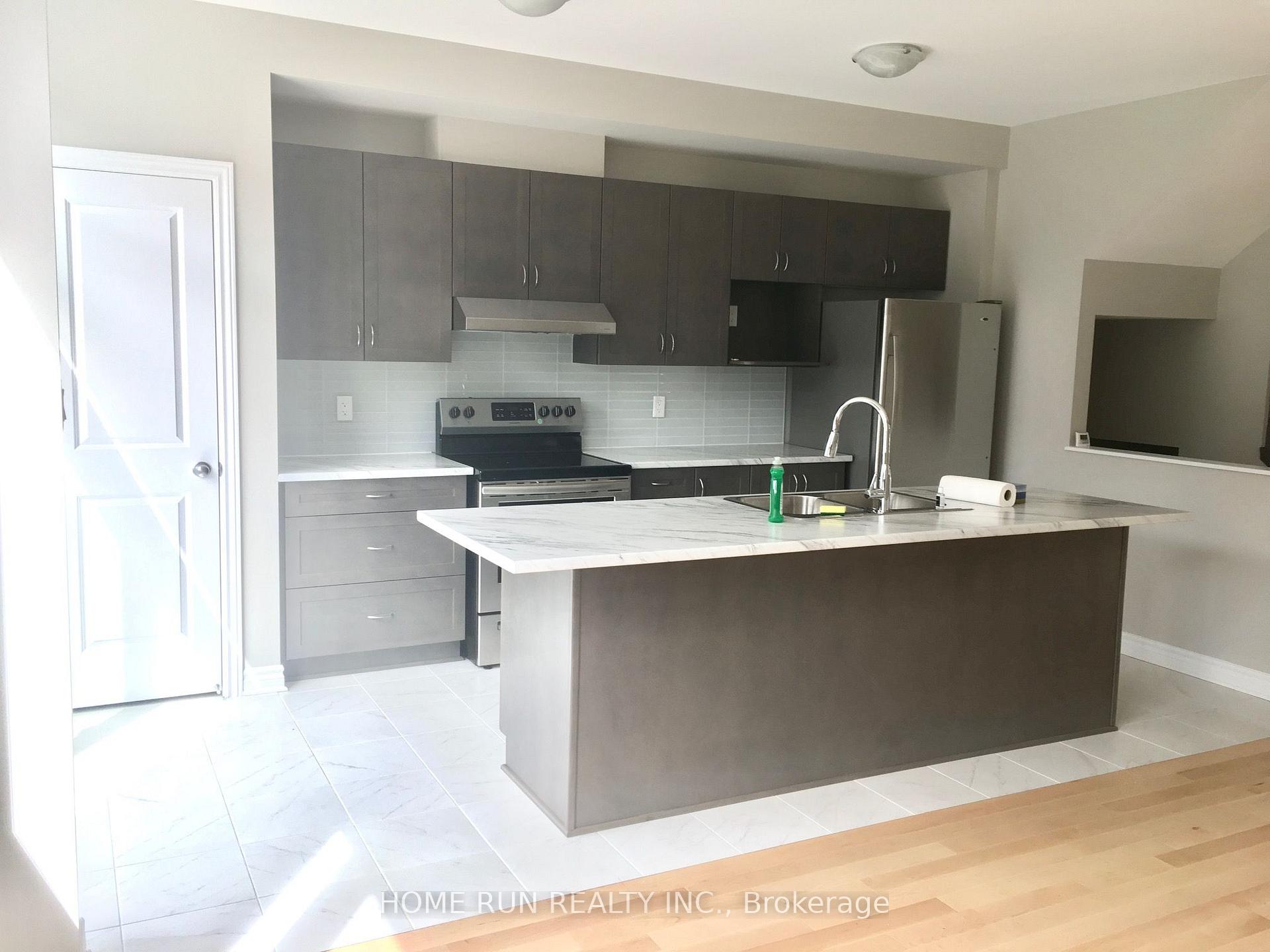 Photo 5 of 227 Bandelier Way, Ottawa, Stittsville (North) — HOMEH