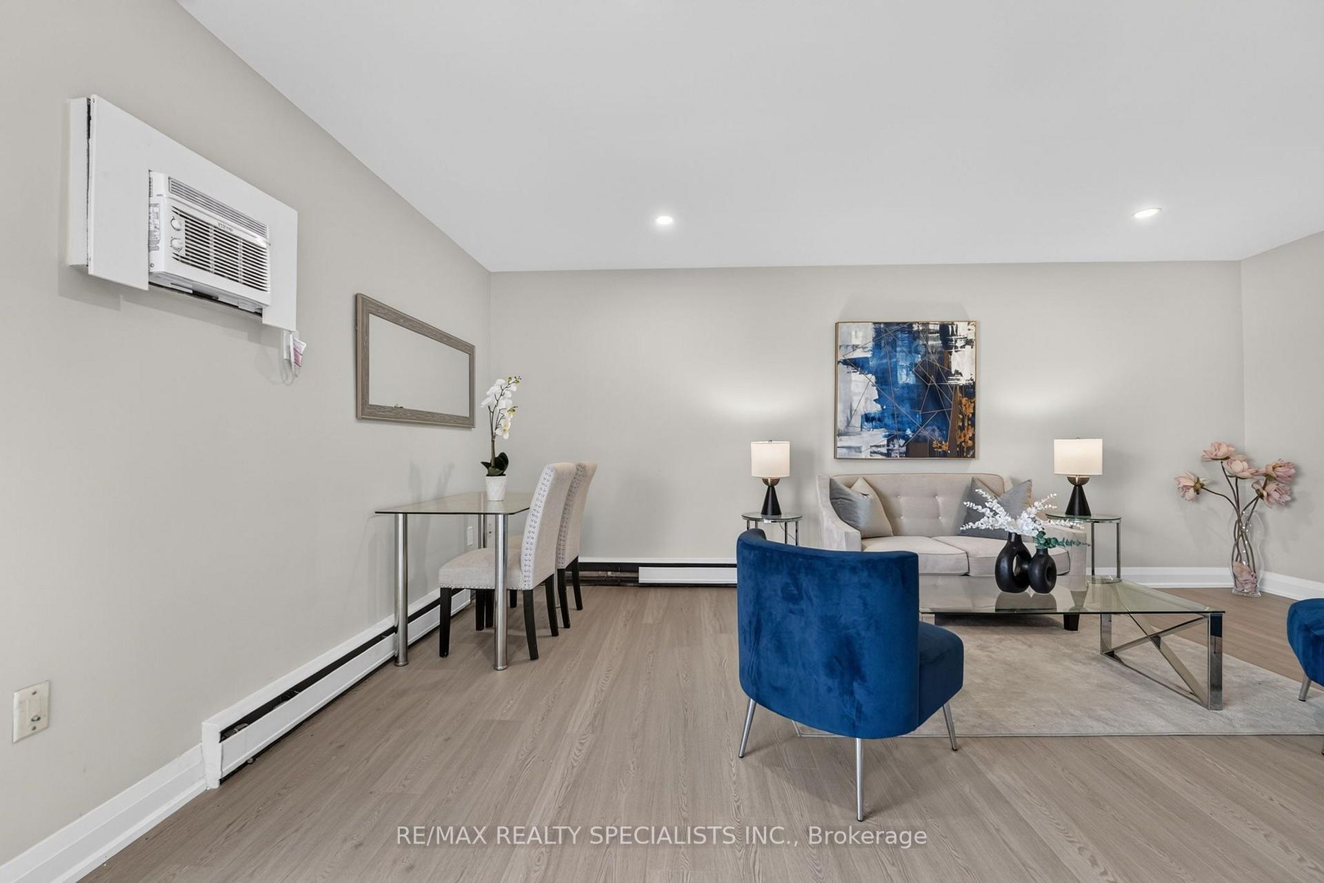 Photo 2 of Unit 33, 426 Queenston Street, St. Catharines, Secord Woods — HOMEH