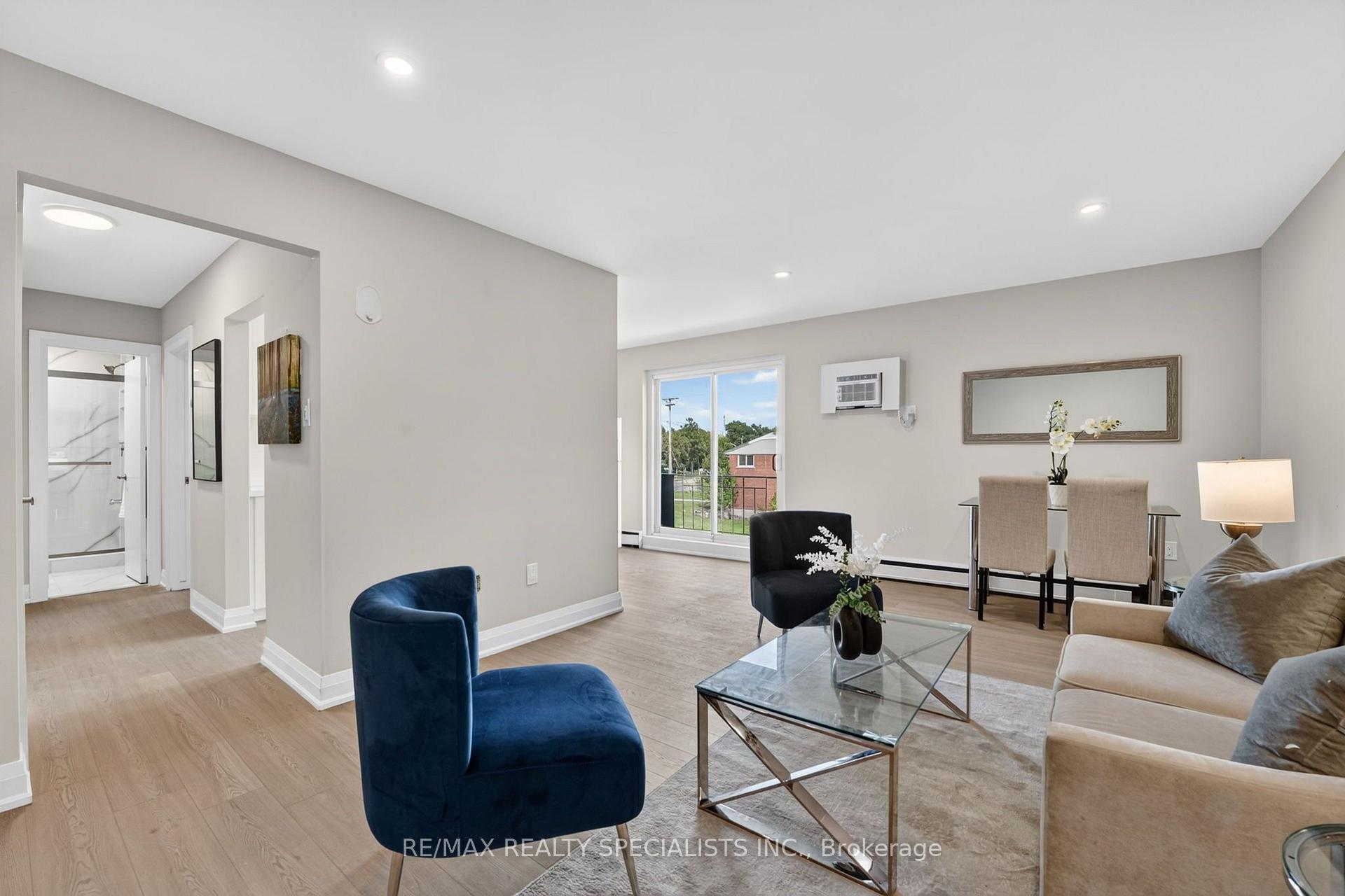 Photo 5 of Unit 33, 426 Queenston Street, St. Catharines, Secord Woods — HOMEH