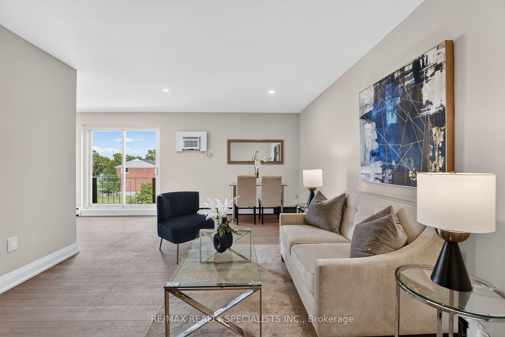 Photo 6 of Unit 33, 426 Queenston Street, St. Catharines, Secord Woods — HOMEH