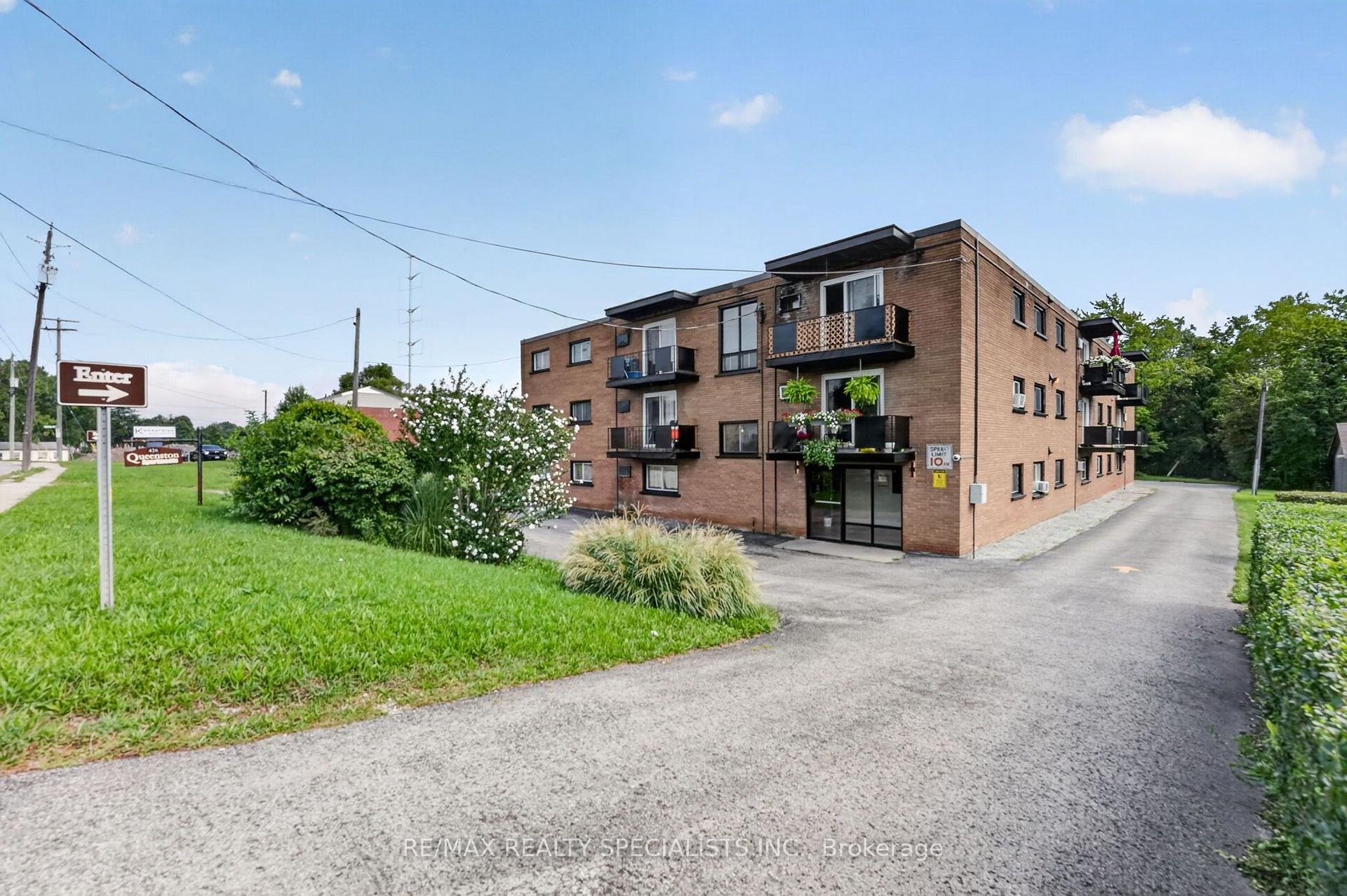 Photo 31 of Unit 33, 426 Queenston Street, St. Catharines, Secord Woods — HOMEH