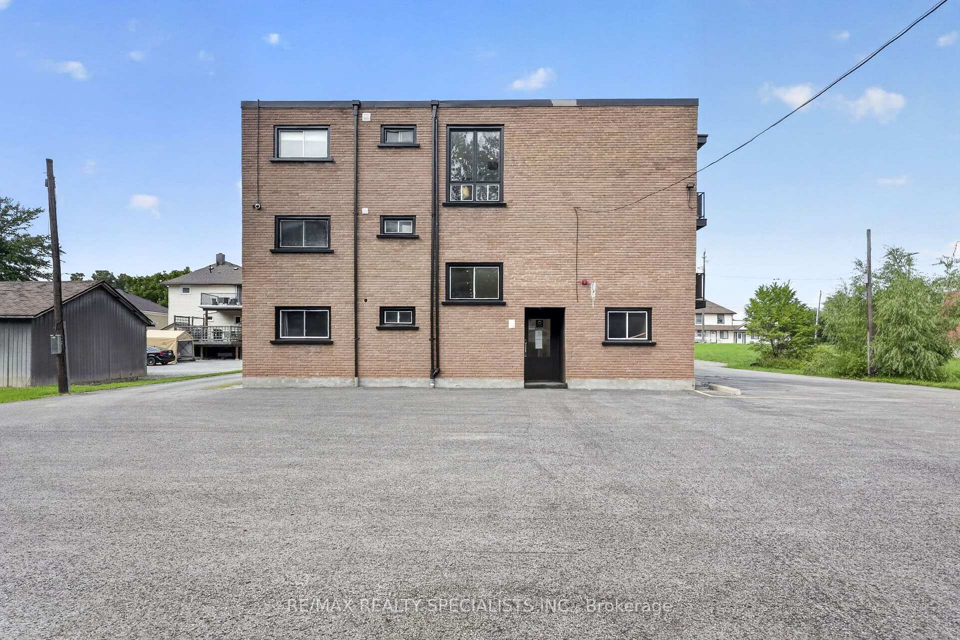Photo 35 of Unit 33, 426 Queenston Street, St. Catharines, Secord Woods — HOMEH