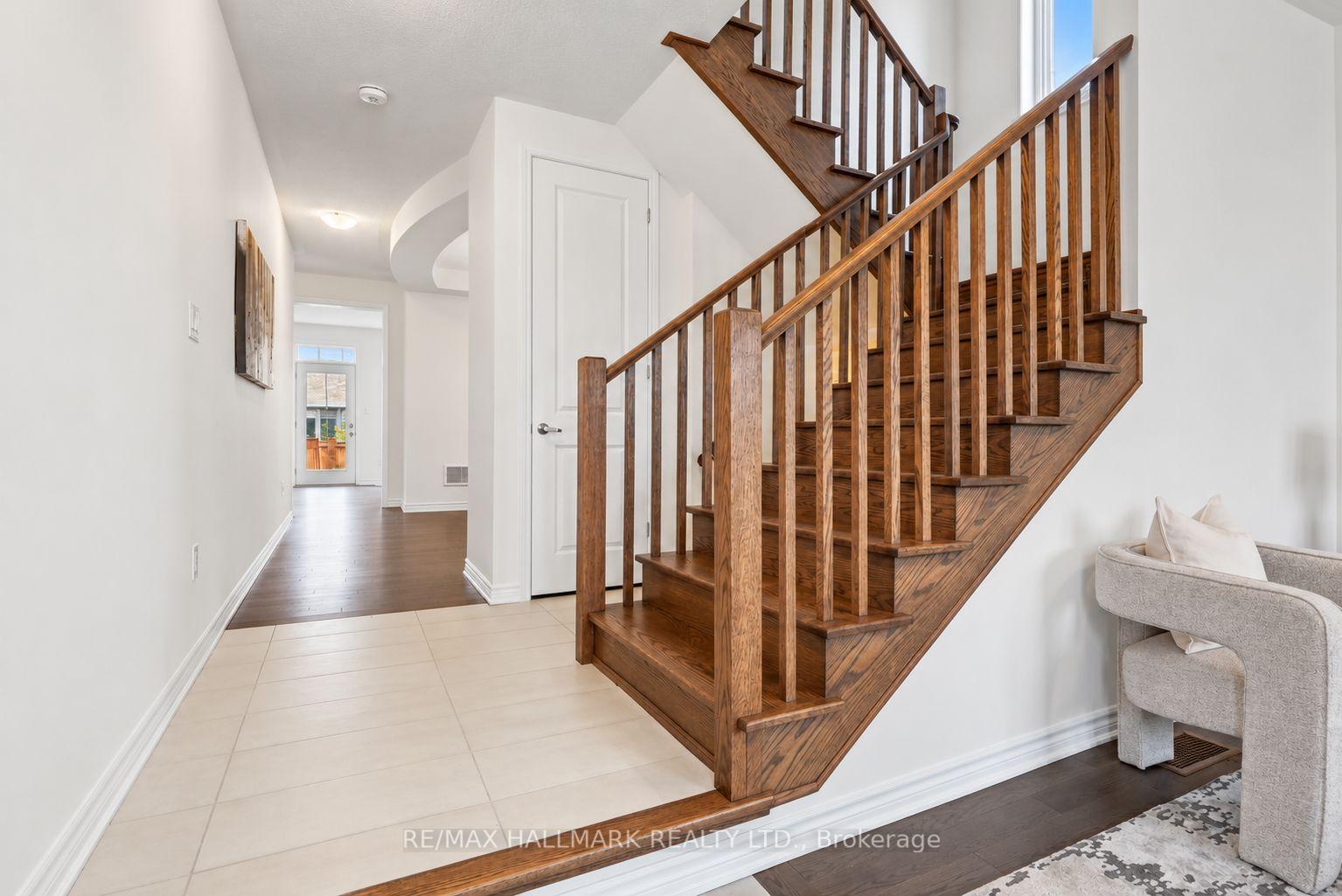 Photo 9 of 3113 Ireton Street, Innisfil, Rural Innisfil — HOMEH