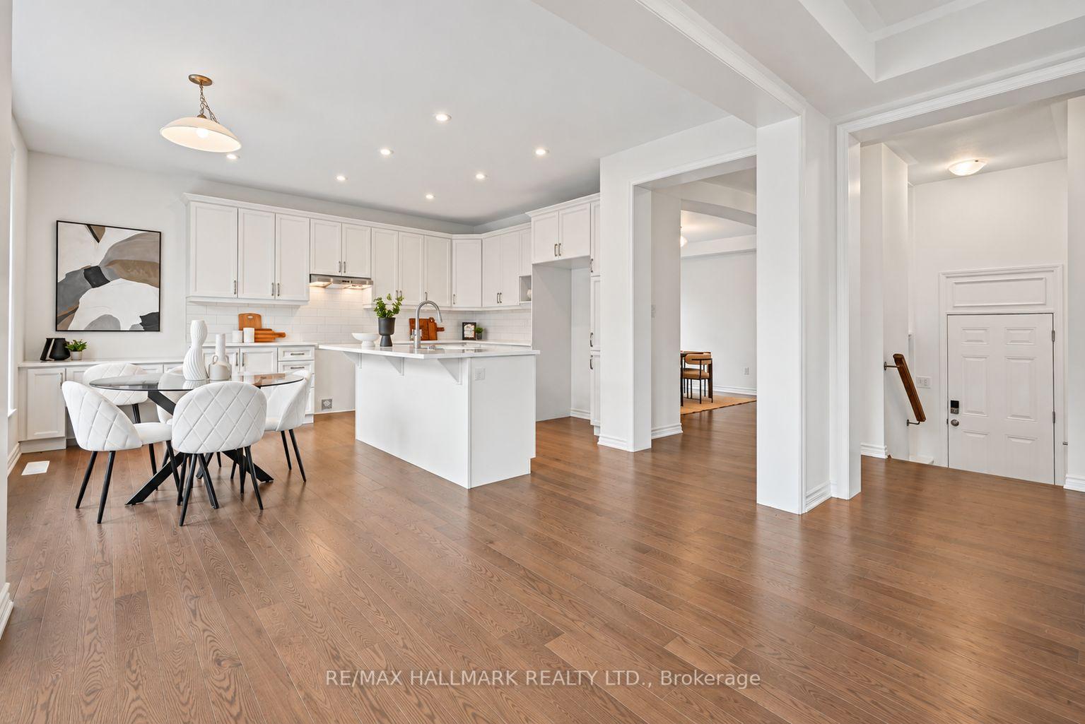 Photo 12 of 3113 Ireton Street, Innisfil, Rural Innisfil — HOMEH