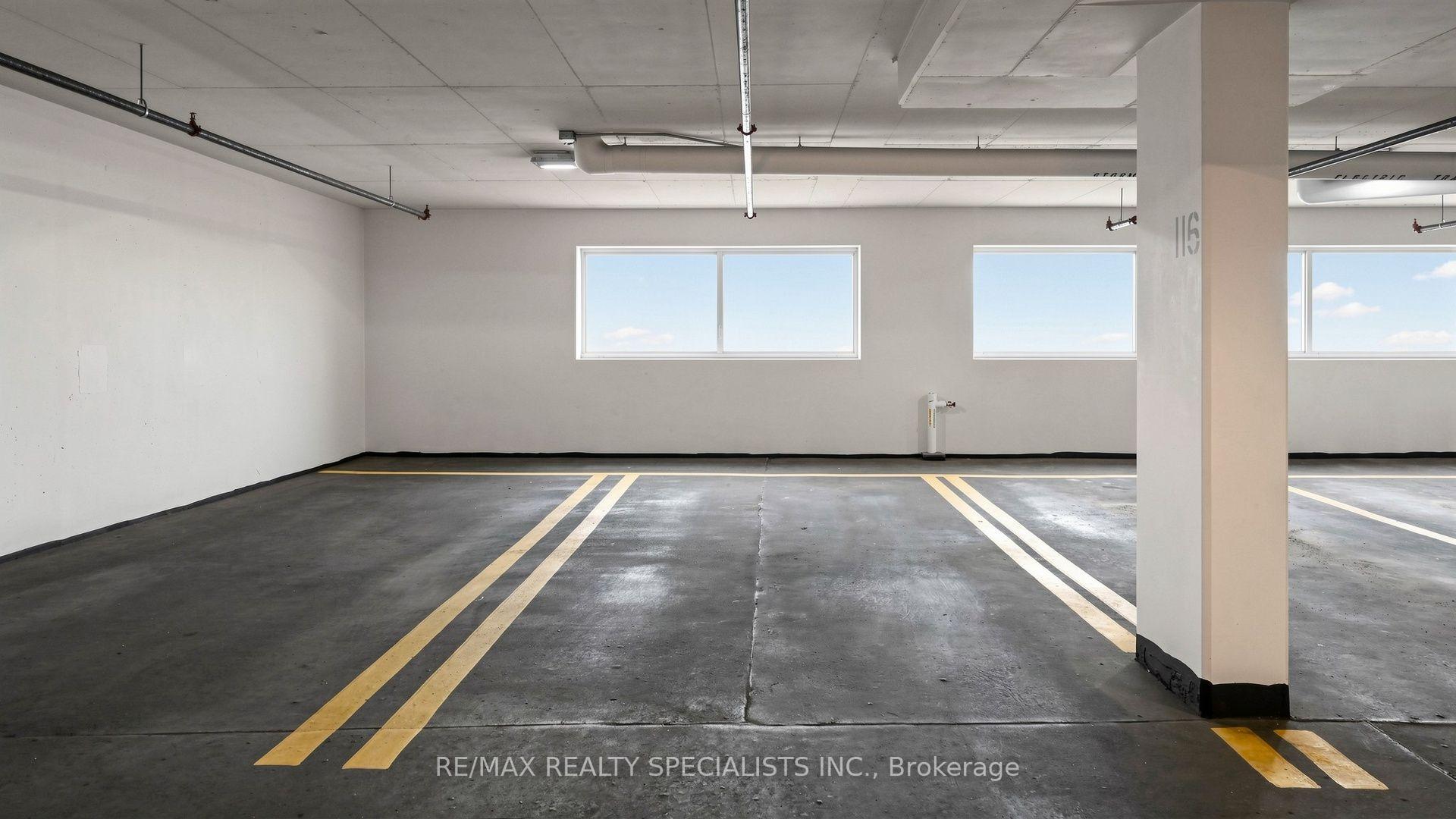 Photo 28 of Unit 2004, 2093 Fairview Street, Burlington, Freeman — HOMEH