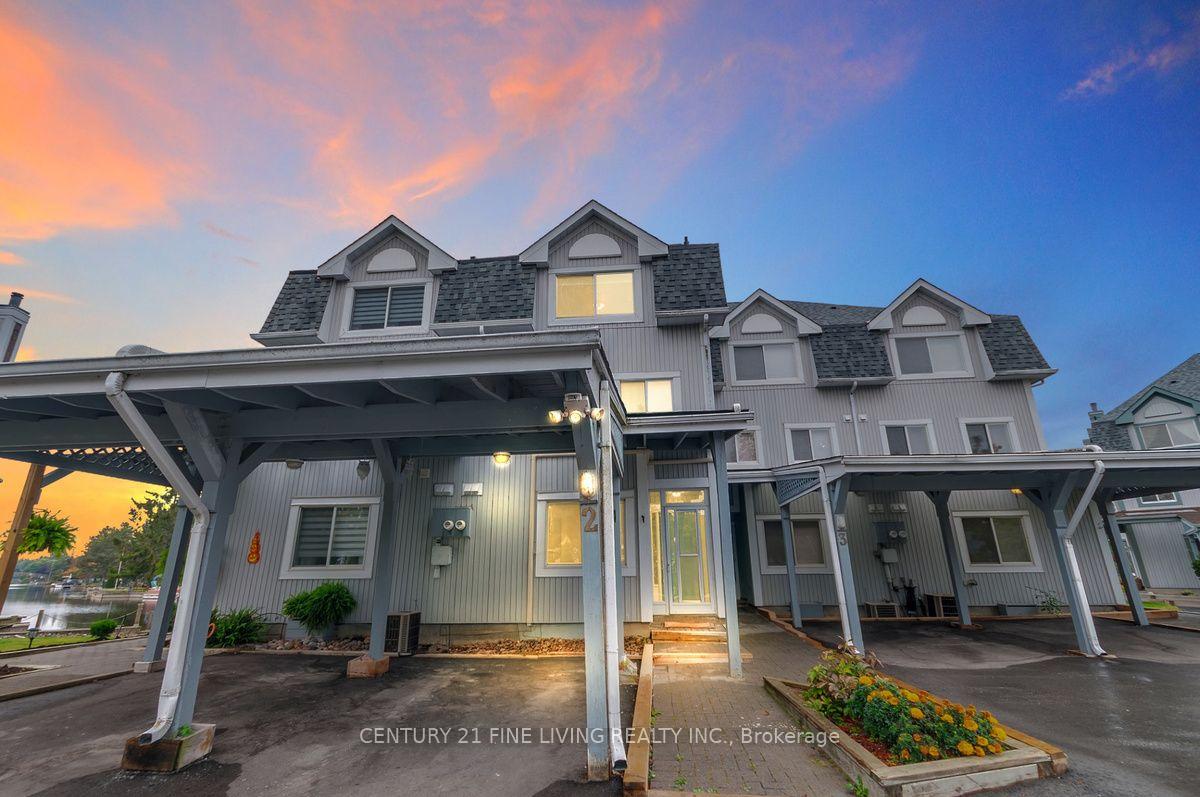 Photo of Unit 2, 30 Laguna Parkway